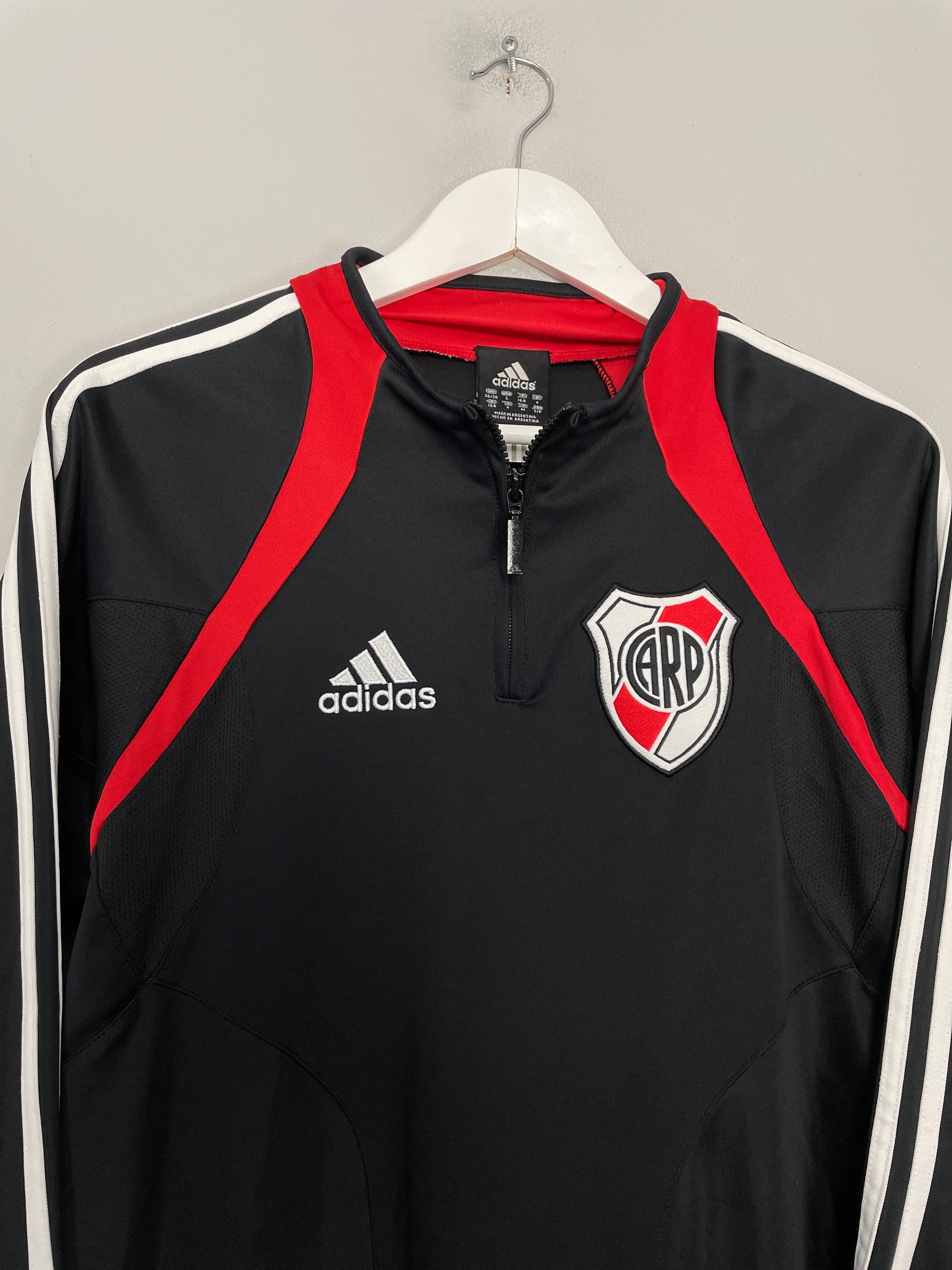Shop 2004/05 RIVER PLATE 1/4 ZIP (S) ADIDAS, classic football shirts, vintage football shirts & retro soccer jerseys at Cult Kits