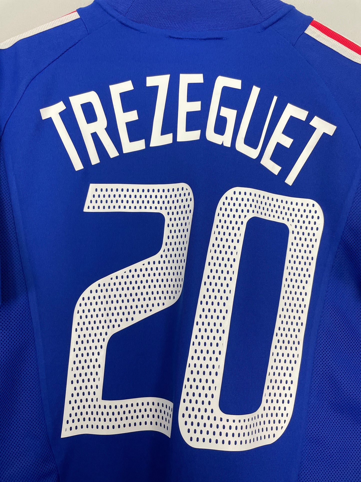 2002/04 FRANCE TREZEGUET #20 HOME SHIRT (M) ADIDAS