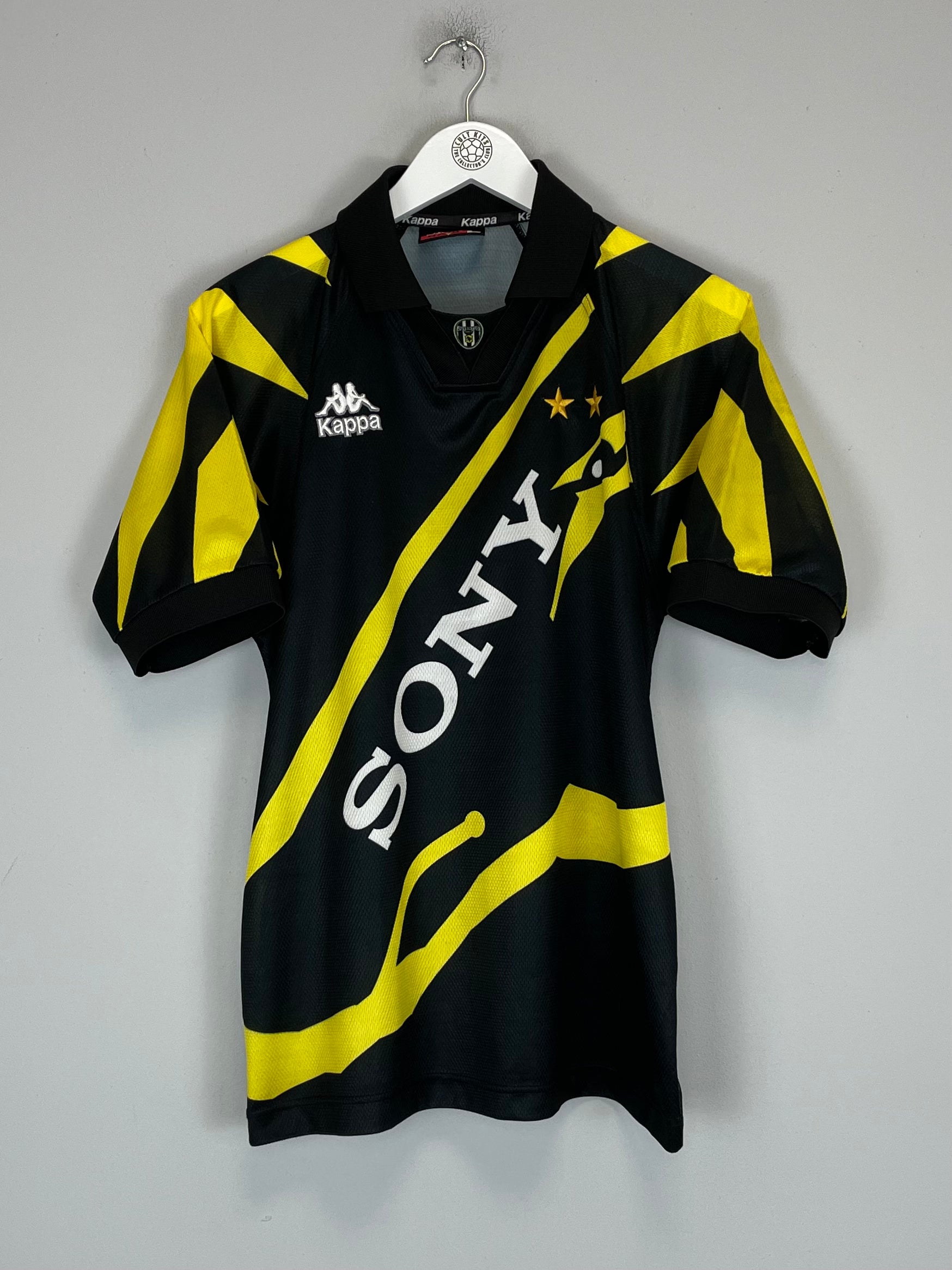 Shop 1996/97 JUVENTUS THIRD SHIRT (L) KAPPA, classic football shirts, vintage football shirts & retro soccer jerseys at Cult Kits