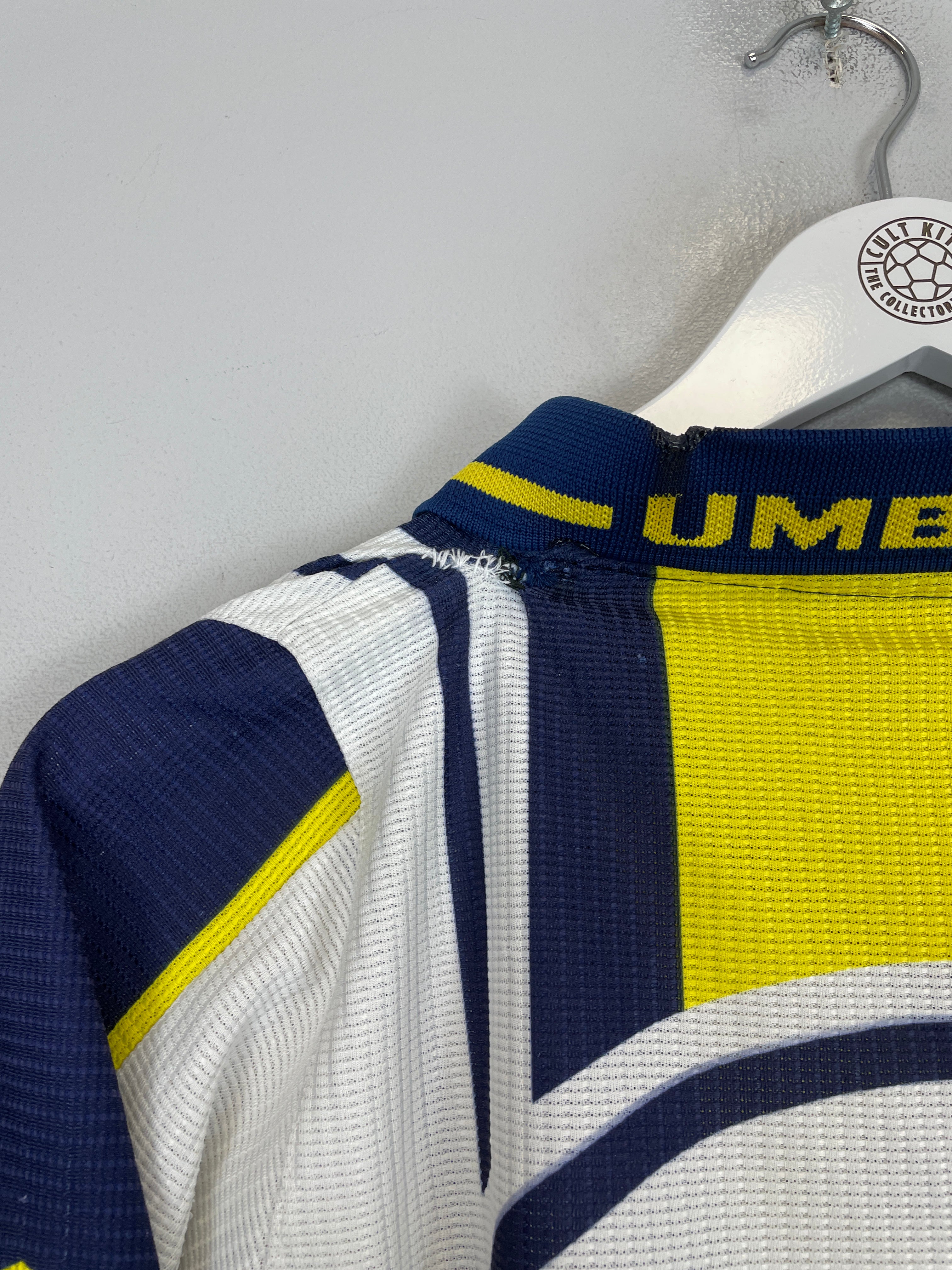 Shop 1998/99 ROSARIO CENTRAL AWAY SHIRT (M) UMBRO, classic football shirts, vintage football shirts & retro soccer jerseys at Cult Kits