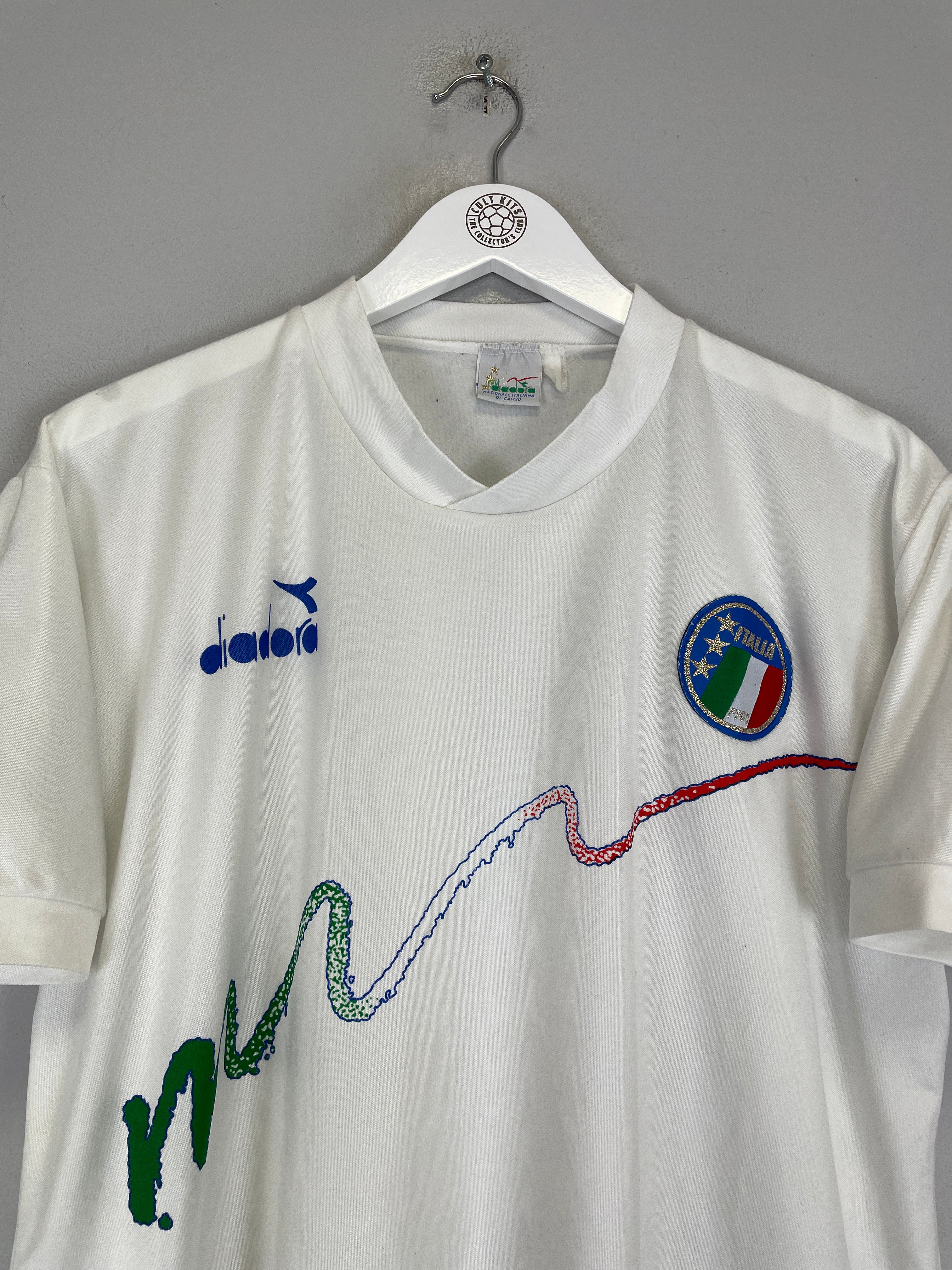 Shop 1990/91 ITALY TRAINING SHIRT (L) DIADORA, classic football shirts, vintage football shirts & retro soccer jerseys at Cult Kits