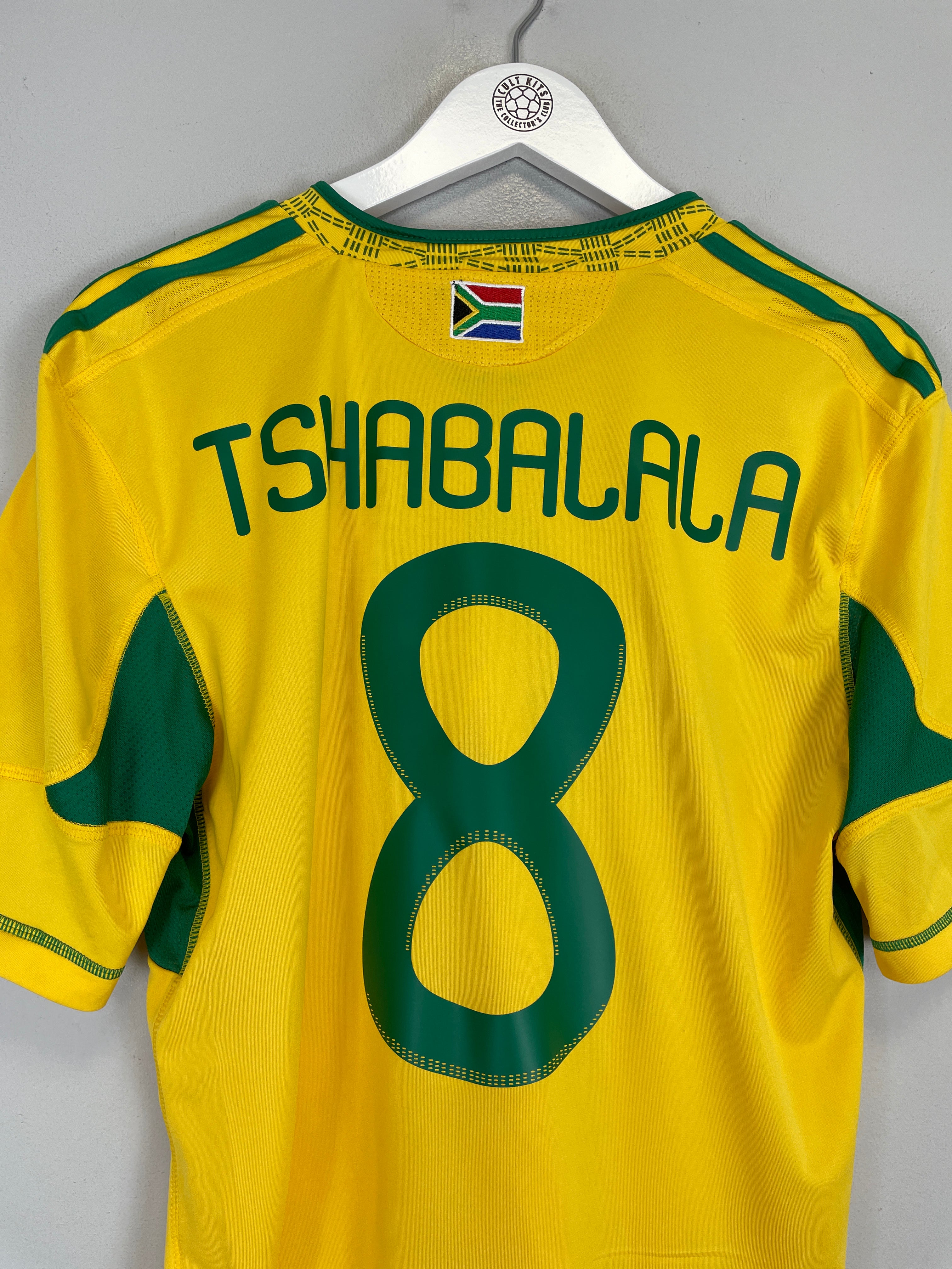 Shop 2010/11 SOUTH AFRICA TSHABALALA #8 HOME SHIRT (M) ADIDAS, classic football shirts, vintage football shirts & retro soccer jerseys at Cult Kits