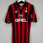 Shop 1996/97 AC MILAN BAGGIO #18 HOME SHIRT (L) LOTTO, classic football shirts, vintage football shirts & retro soccer jerseys at Cult Kits