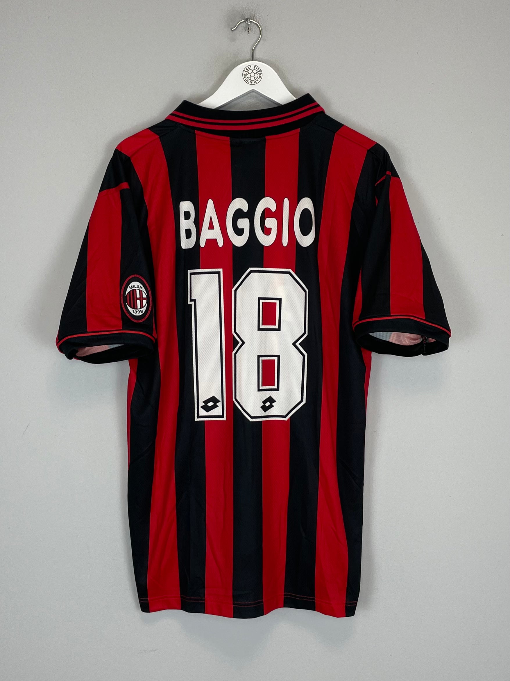 Shop 1996/97 AC MILAN BAGGIO #18 HOME SHIRT (L) LOTTO, classic football shirts, vintage football shirts & retro soccer jerseys at Cult Kits