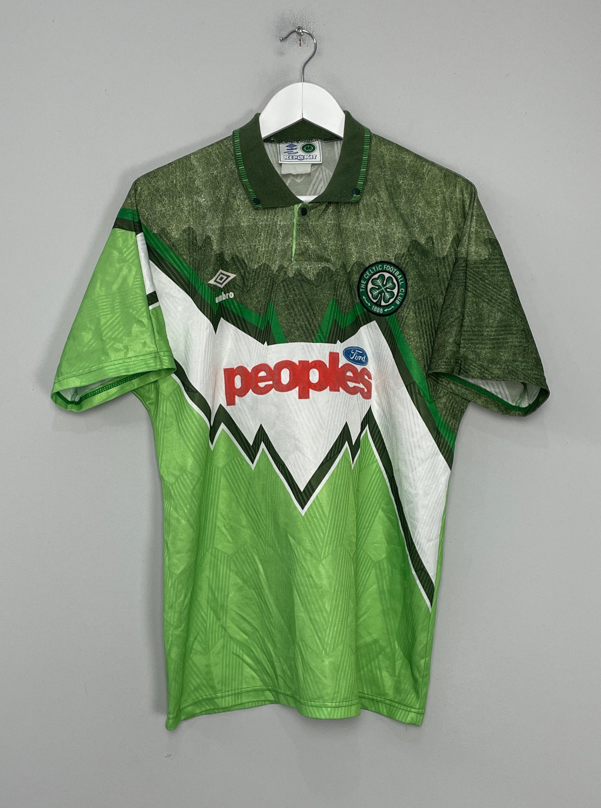 Shop 1991/92 CELTIC AWAY SHIRT (XL) UMBRO, classic football shirts, vintage football shirts & retro soccer jerseys at Cult Kits