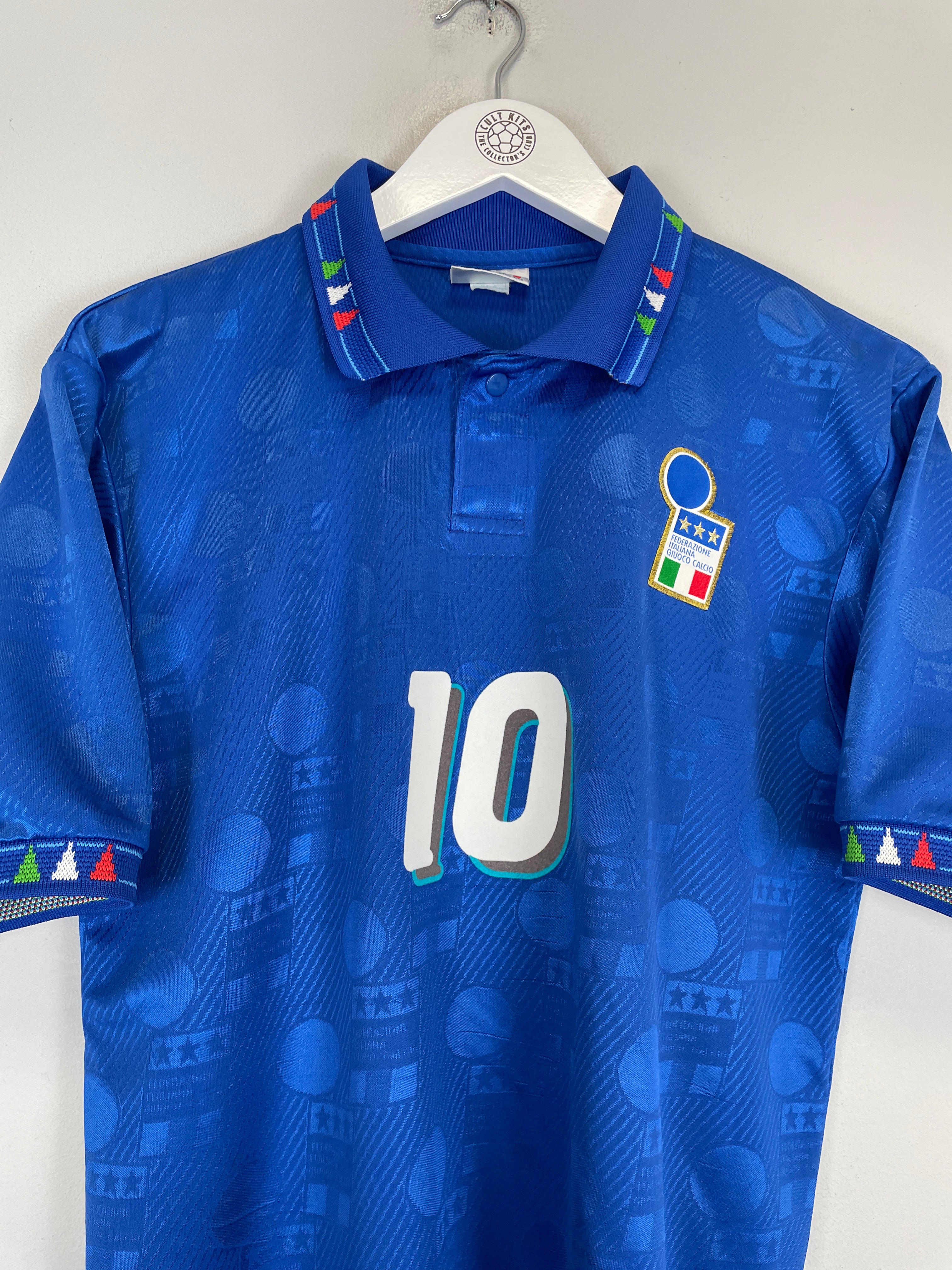 Shop 1994 ITALY R.BAGGIO #10 HOME SHIRT (M) DIADORA, classic football shirts, vintage football shirts & retro soccer jerseys at Cult Kits