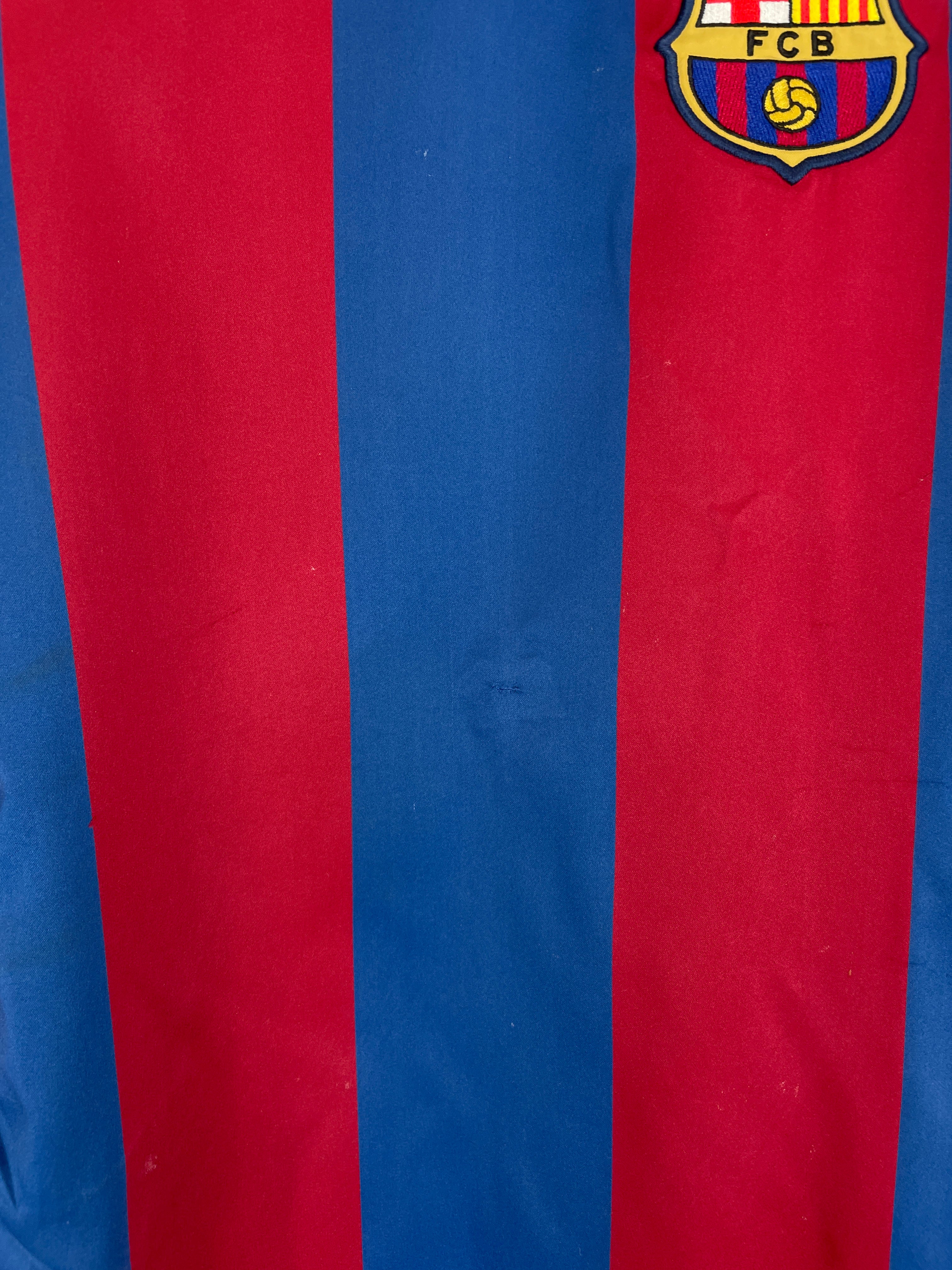 Shop 2004/05 BARCELONA RONALDINHO #10 HOME SHIRT (XL) NIKE, classic football shirts, vintage football shirts & retro soccer jerseys at Cult Kits