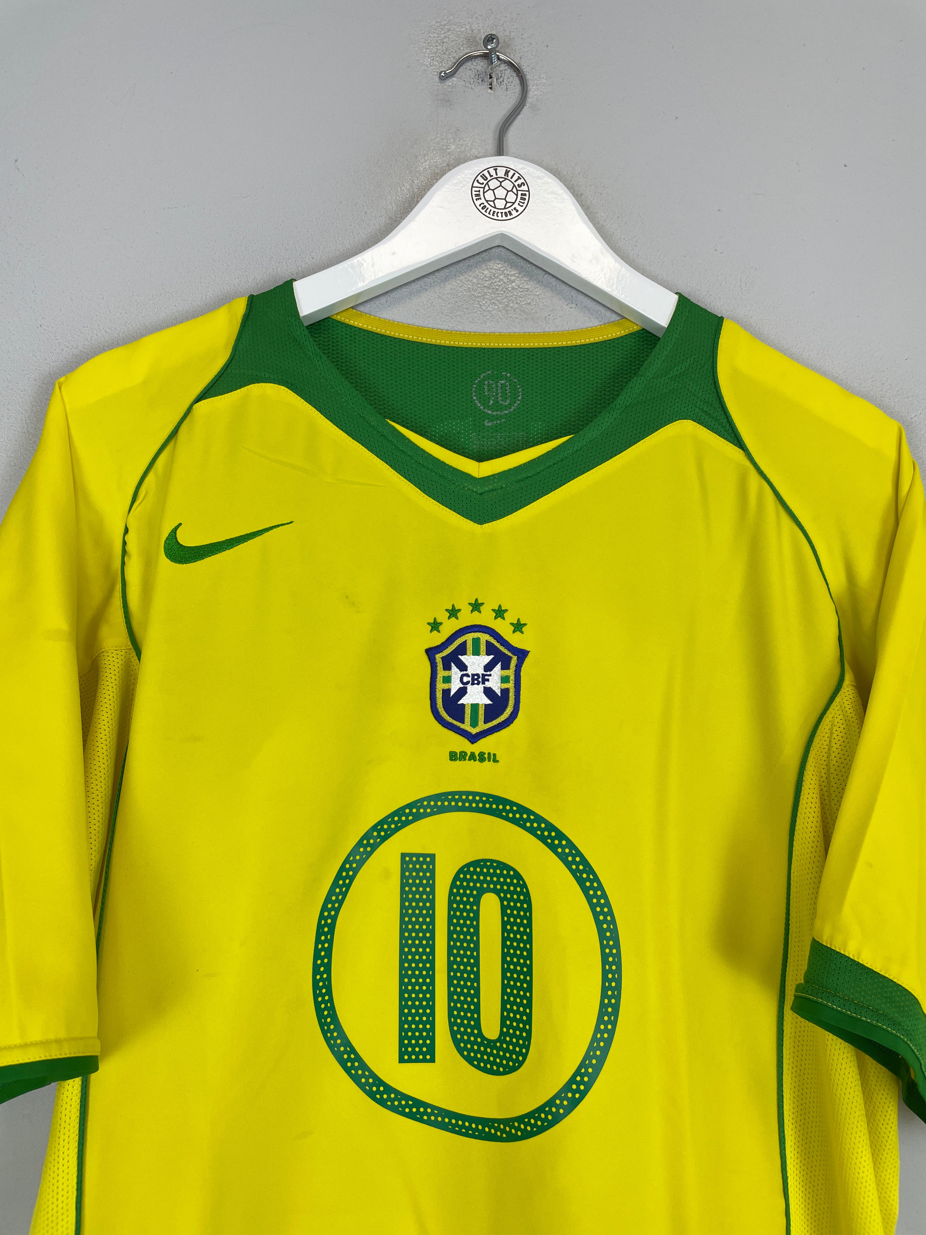 Shop 2004/06 BRAZIL RONALDINHO #10 HOME SHIRT (M) NIKE, classic football shirts, vintage football shirts & retro soccer jerseys at Cult Kits