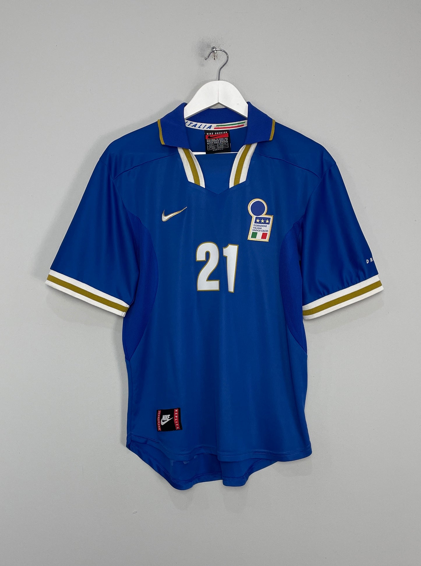 1996/97 ITALY ZOLA #21 HOME SHIRT (M) NIKE