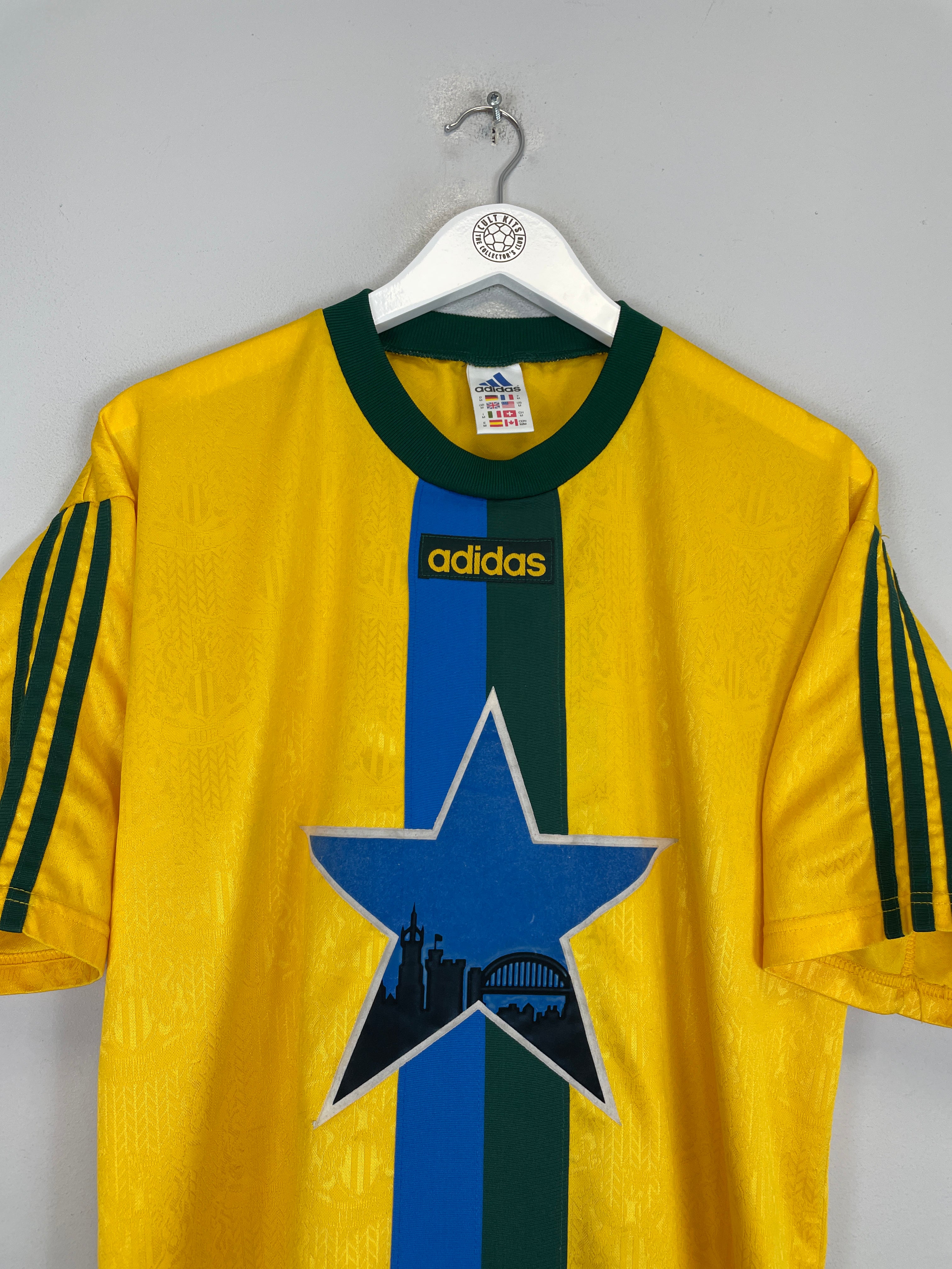 Shop 1995/96 NEWCASTLE TRAINING SHIRT (M) ADIDAS, classic football shirts, vintage football shirts & retro soccer jerseys at Cult Kits