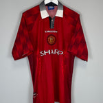 Shop 1996/98 MANCHESTER UNITED CANTONA #7 HOME SHIRT (XXL) UMBRO, classic football shirts, vintage football shirts & retro soccer jerseys at Cult Kits