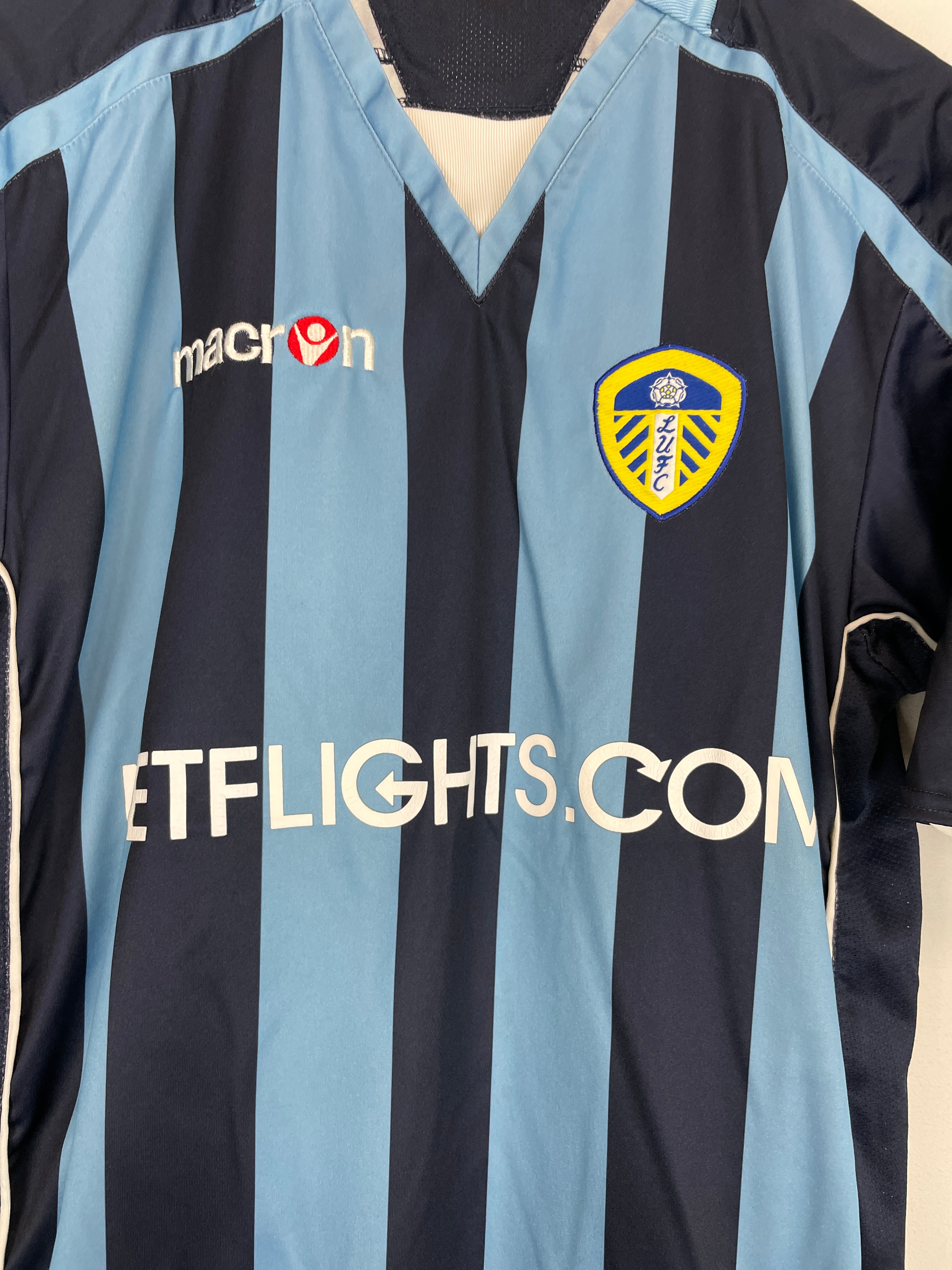 Shop 2008/09 LEEDS UNITED TRUNDLE #35 AWAY SHIRT (M) MACRON, classic football shirts, vintage football shirts & retro soccer jerseys at Cult Kits