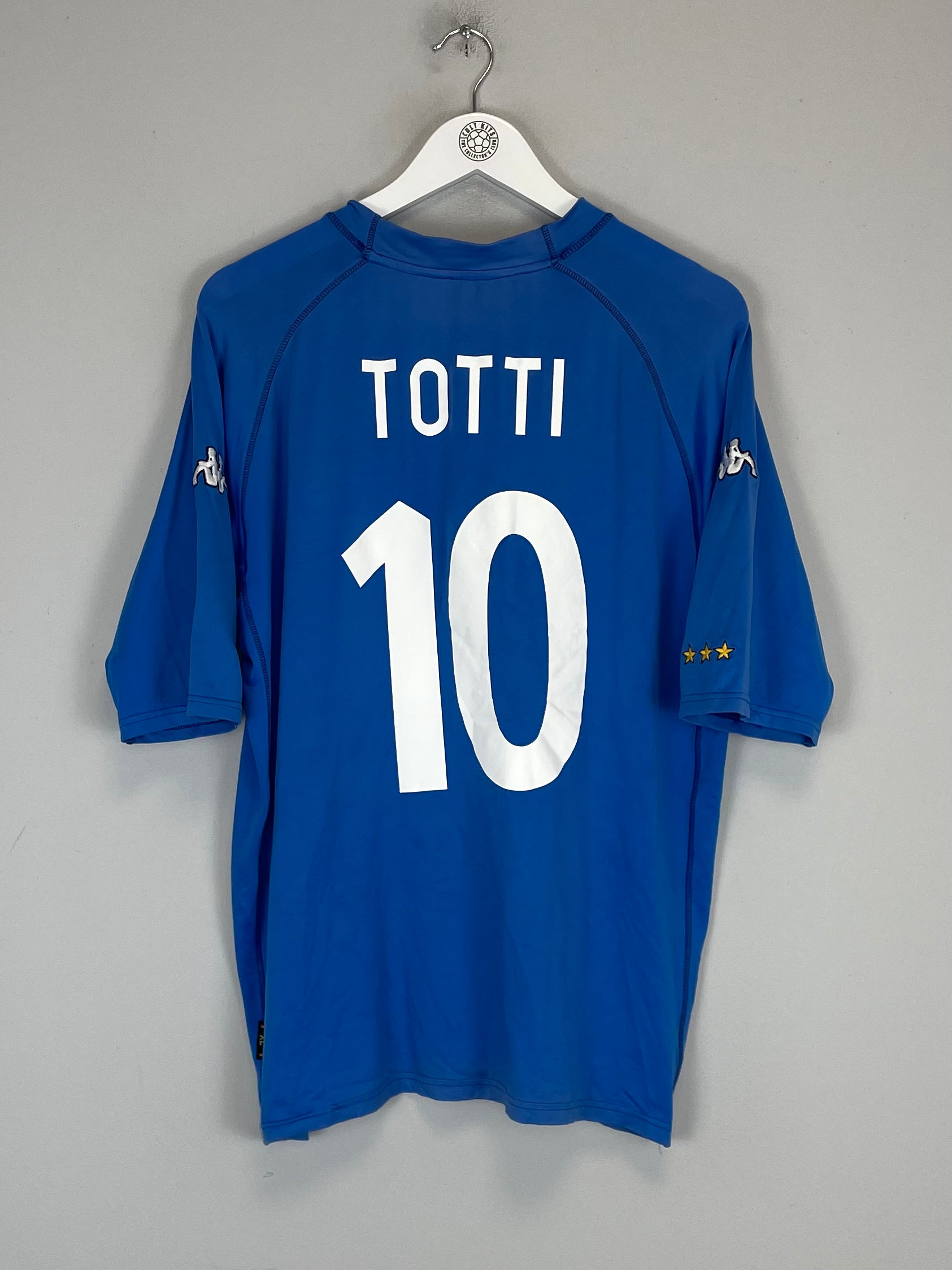 Shop 2000/01 ITALY TOTTI #10 HOME SHIRT (XL) KAPPA, classic football shirts, vintage football shirts & retro soccer jerseys at Cult Kits