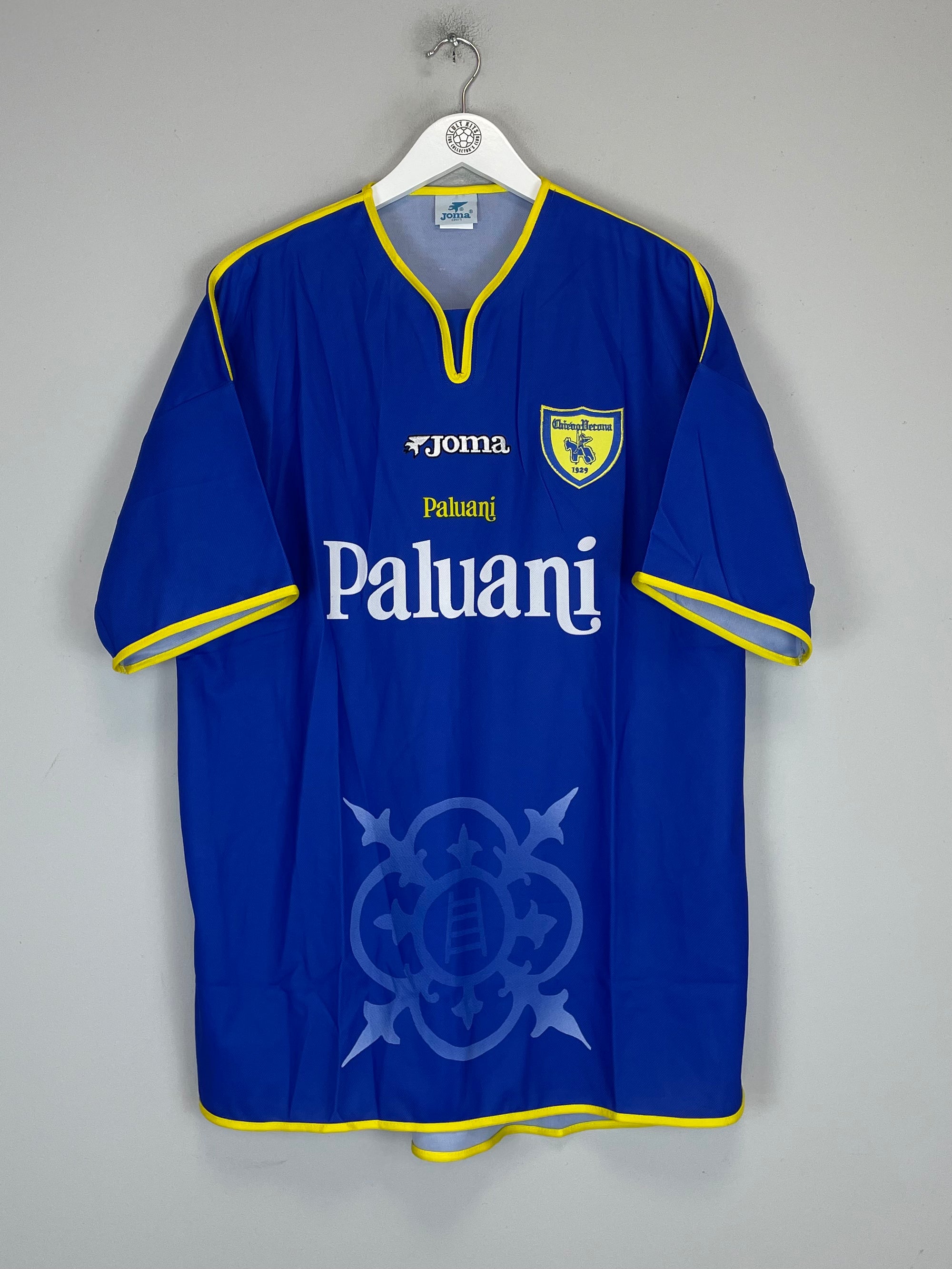 Shop 2001/02 CHIEVO VERONA *MINT* AWAY SHIRT (XL) JOMA, classic football shirts, vintage football shirts & retro soccer jerseys at Cult Kits