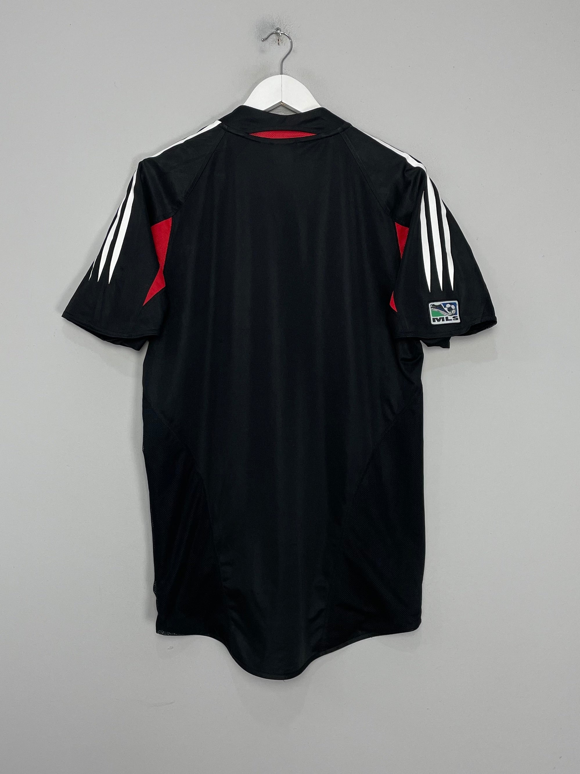 Shop 2004/05 DC UNITED HOME SHIRT (S) ADIDAS, classic football shirts, vintage football shirts & retro soccer jerseys at Cult Kits
