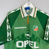 Shop 1996/98 IRELAND HOME SHIRT (XL) UMBRO, classic football shirts, vintage football shirts & retro soccer jerseys at Cult Kits
