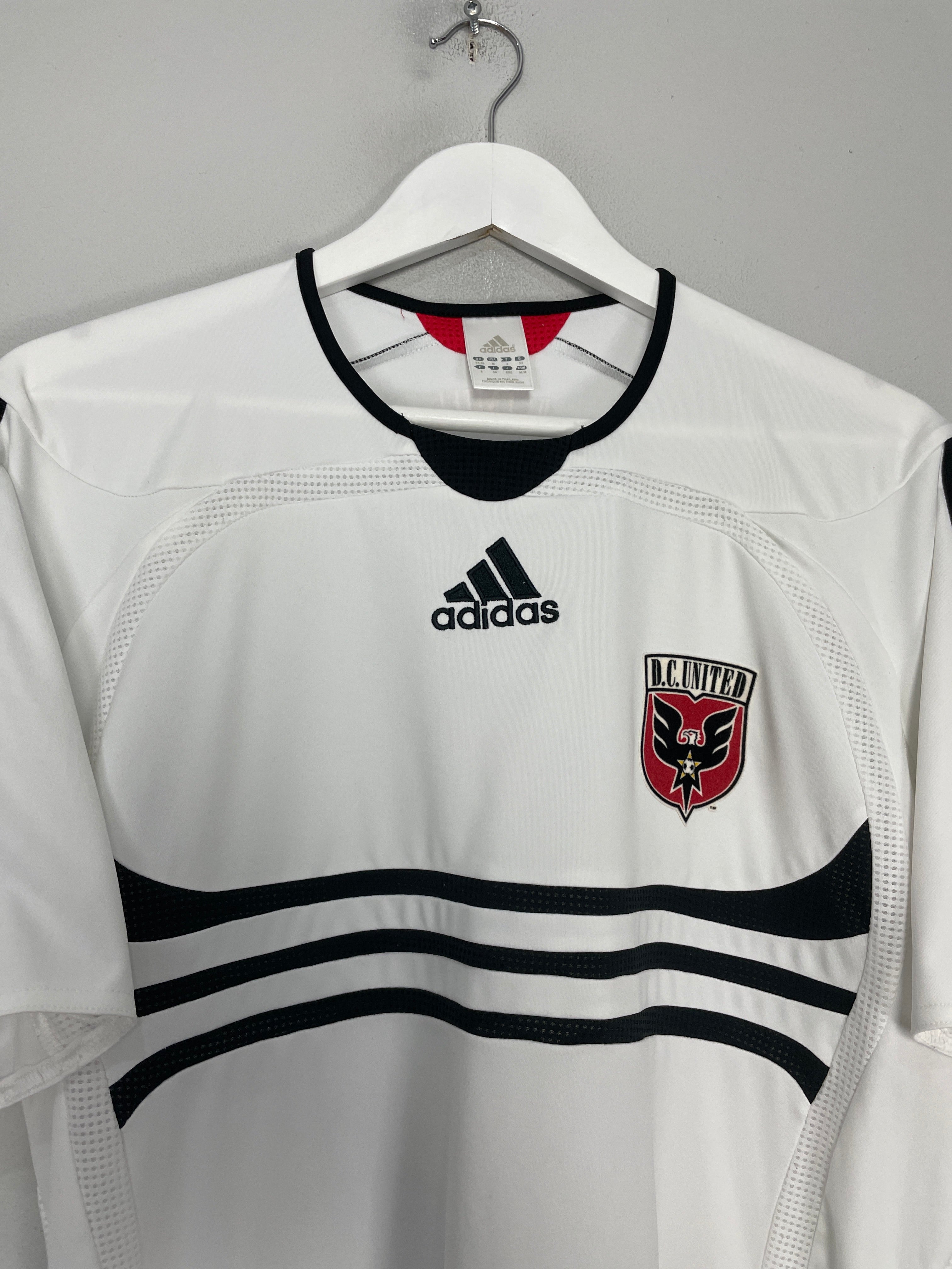 Shop 2006/07 DC UNITED AWAY SHIRT (M) ADIDAS, classic football shirts, vintage football shirts & retro soccer jerseys at Cult Kits