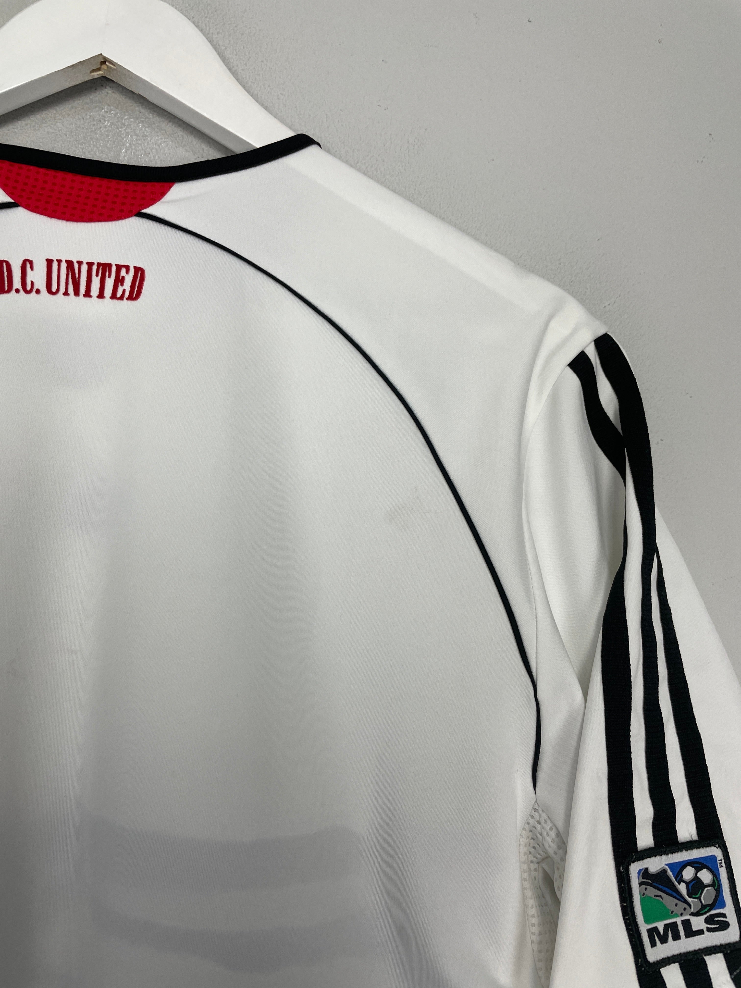 Shop 2006/07 DC UNITED AWAY SHIRT (M) ADIDAS, classic football shirts, vintage football shirts & retro soccer jerseys at Cult Kits