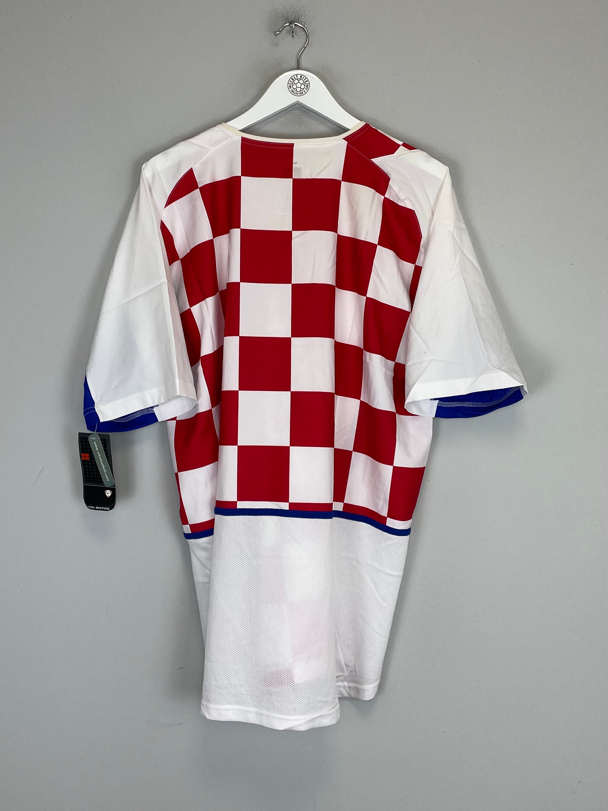 Shop 2002/04 CROATIA *BNWT* HOME SHIRT (XL) NIKE, classic football shirts, vintage football shirts & retro soccer jerseys at Cult Kits
