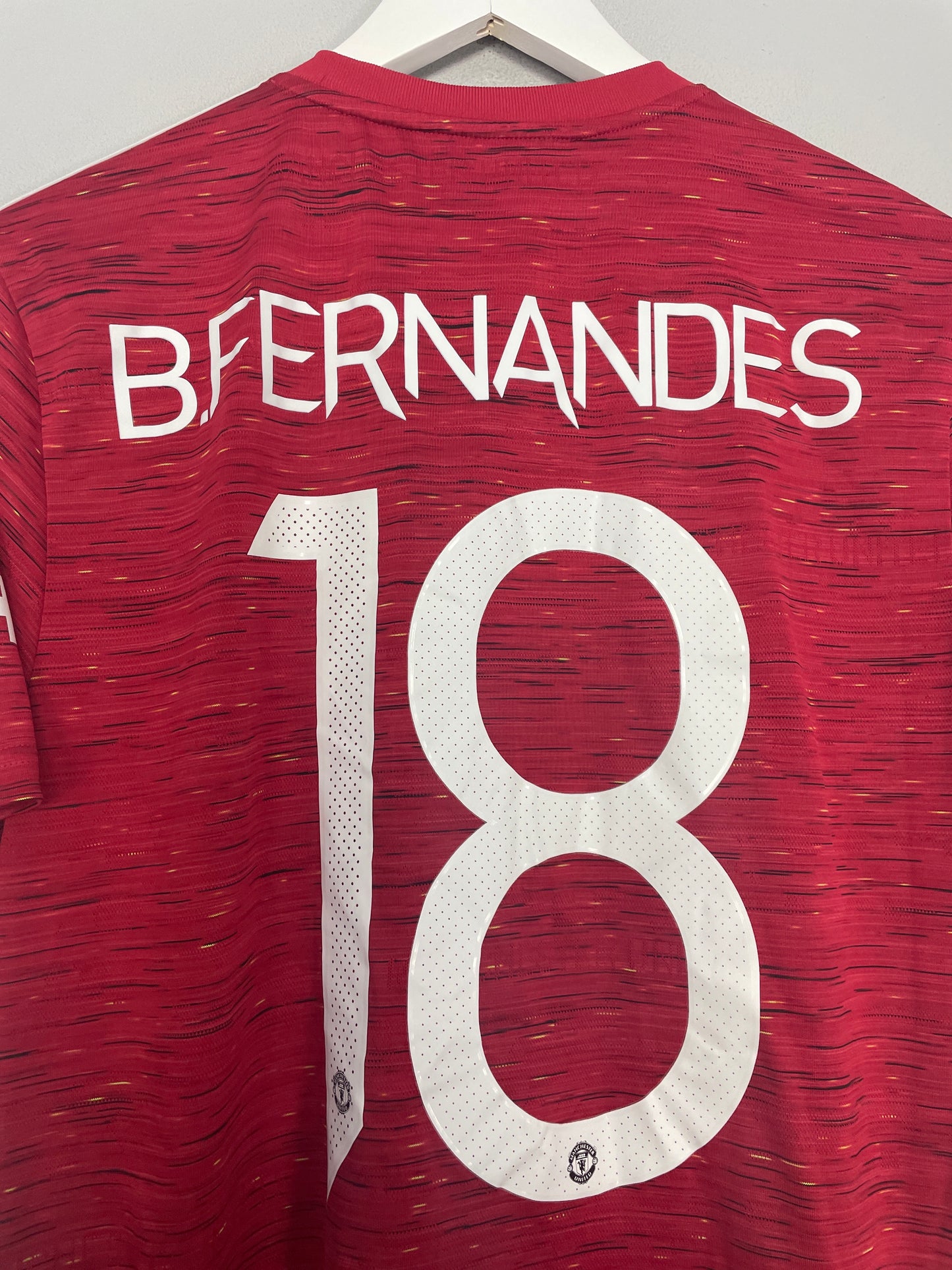 2020/21 MANCHESTER UNITED FERNANDES #18 HOME SHIRT (L) ADIDAS