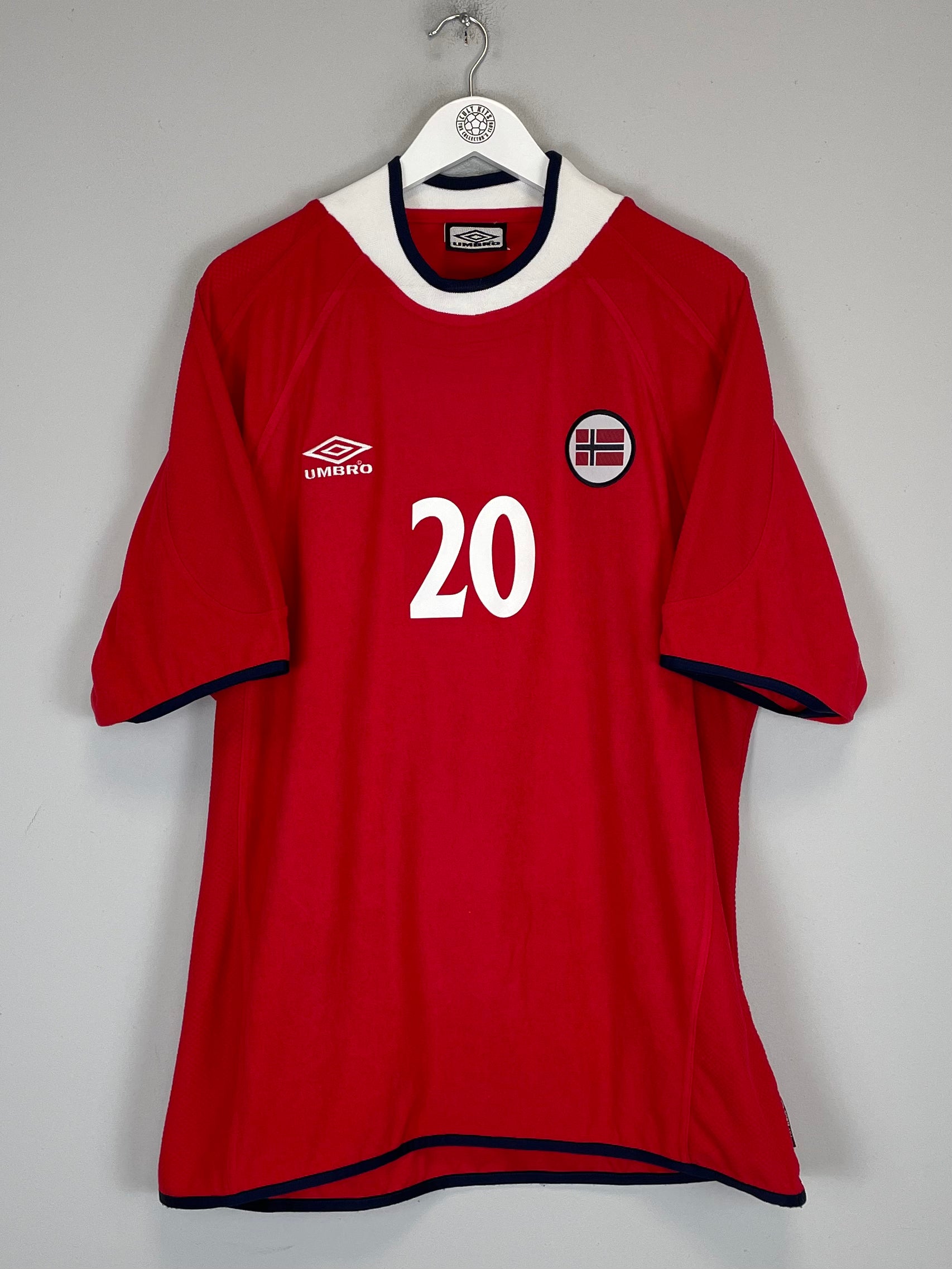Shop 2000/02 NORWAY SOLSKJAER #20 HOME SHIRT (XXL) UMBRO, classic football shirts, vintage football shirts & retro soccer jerseys at Cult Kits