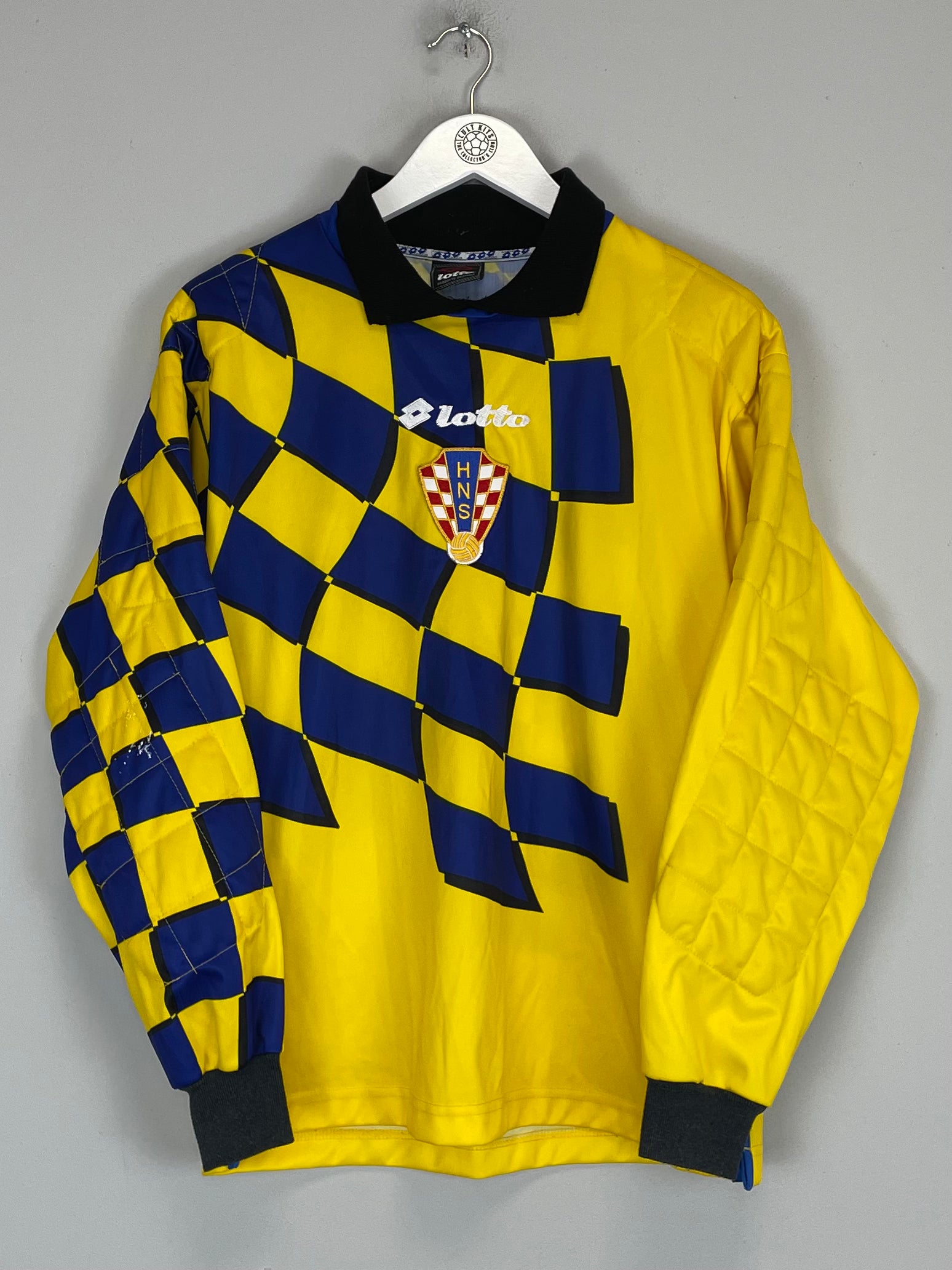 Shop 1998/00 CROATIA GK SHIRT (M) LOTTO, classic football shirts, vintage football shirts & retro soccer jerseys at Cult Kits