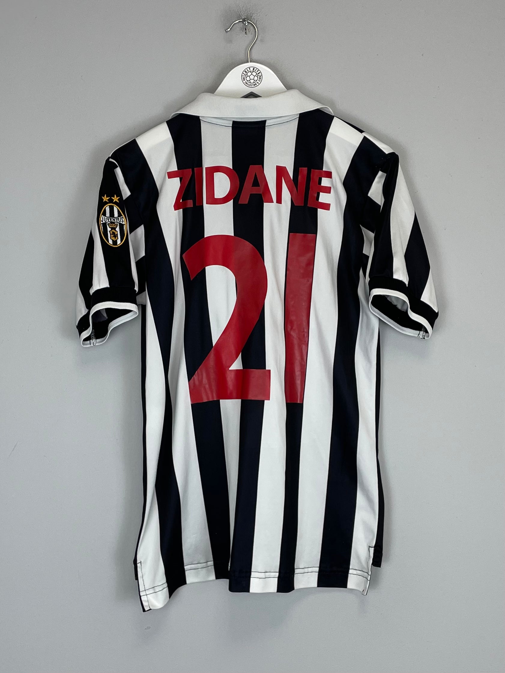 Shop 1998/99 JUVENTUS ZIDANE #21 HOME SHIRT (M) KAPPA, classic football shirts, vintage football shirts & retro soccer jerseys at Cult Kits