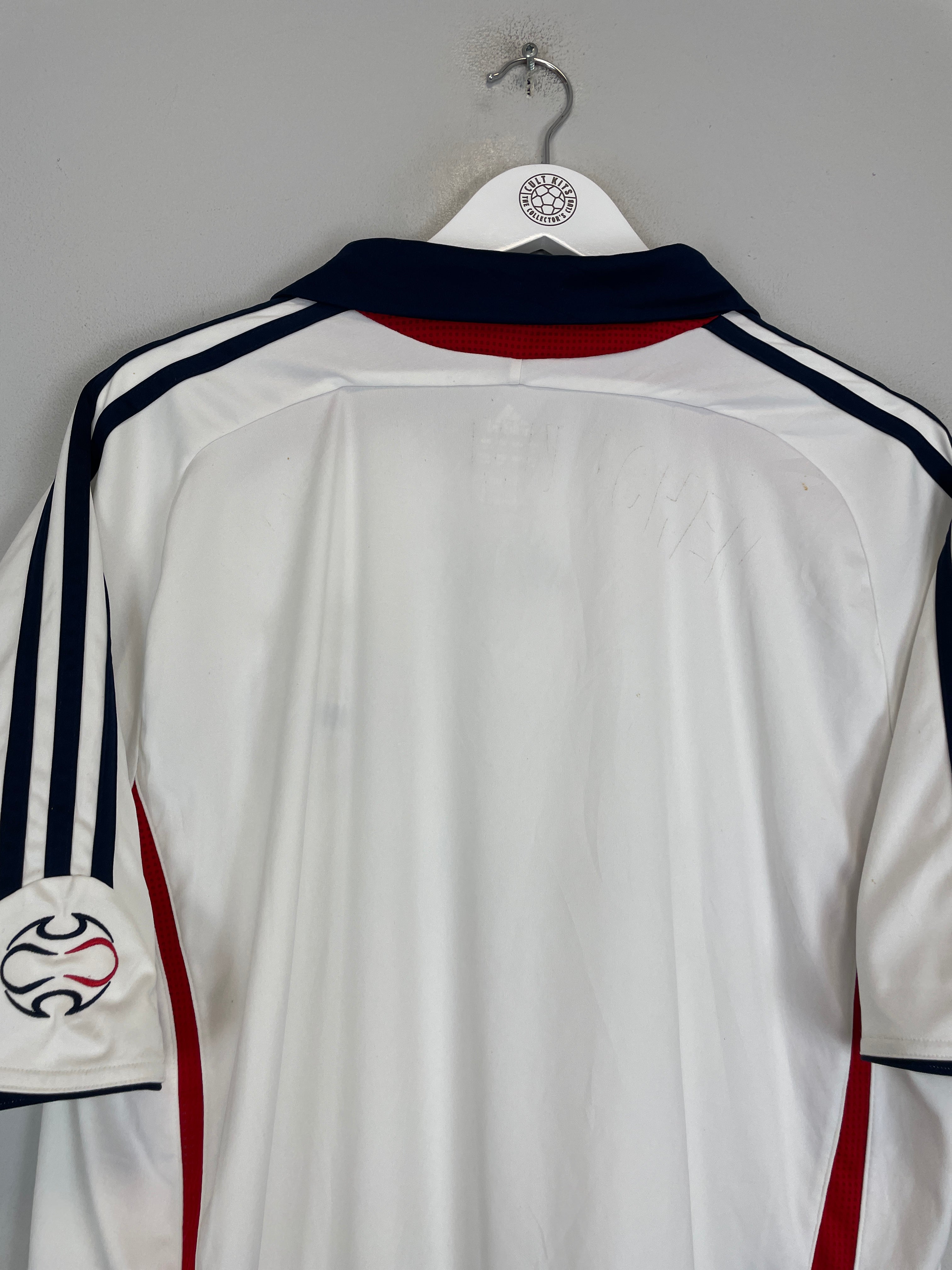 Shop 2006/07 BAYERN MUNICH AWAY SHIRT (XL) ADIDAS, classic football shirts, vintage football shirts & retro soccer jerseys at Cult Kits