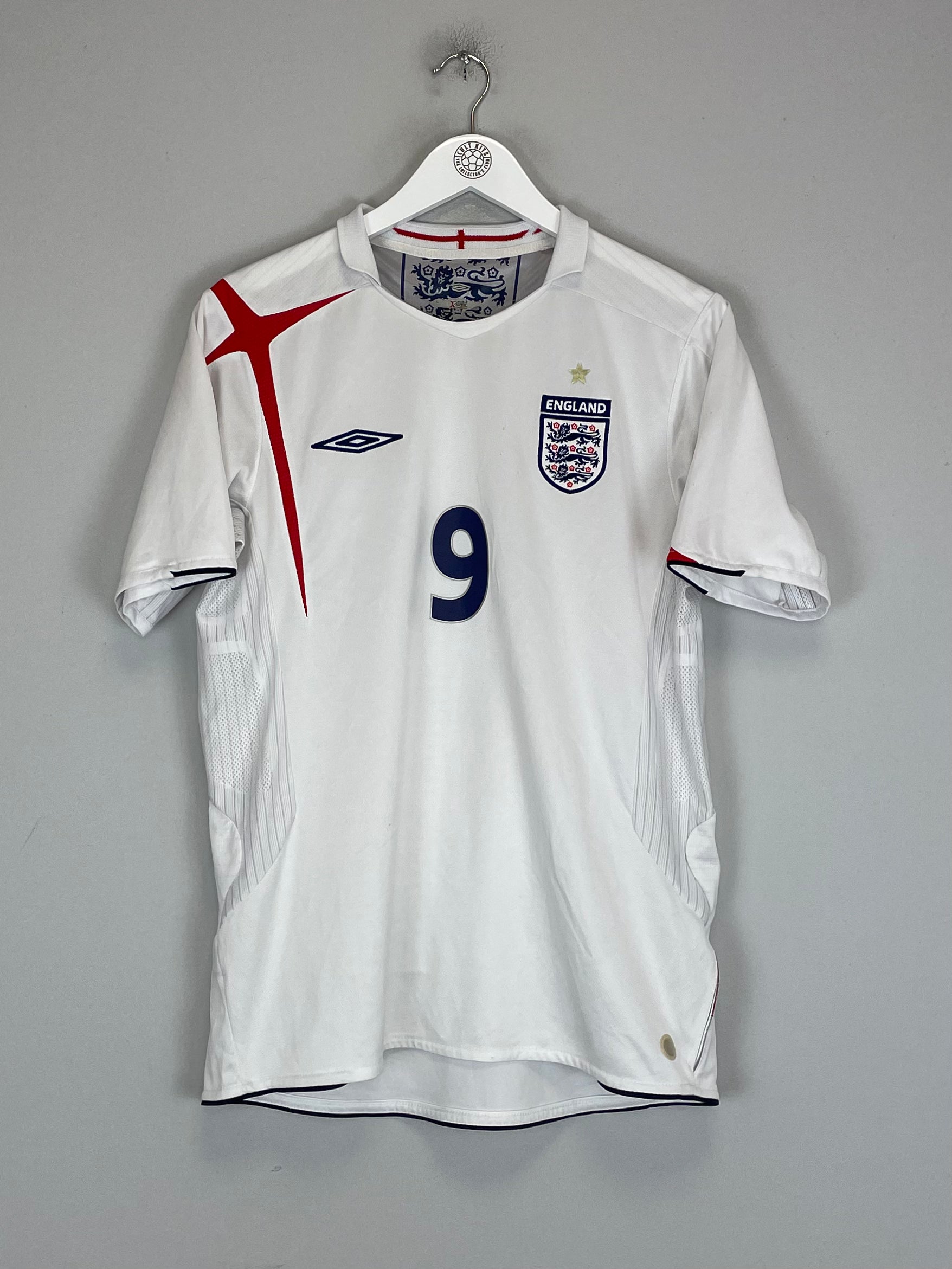 Shop 2005/07 ENGLAND ROONEY #9 HOME SHIRT (M) UMBRO, classic football shirts, vintage football shirts & retro soccer jerseys at Cult Kits