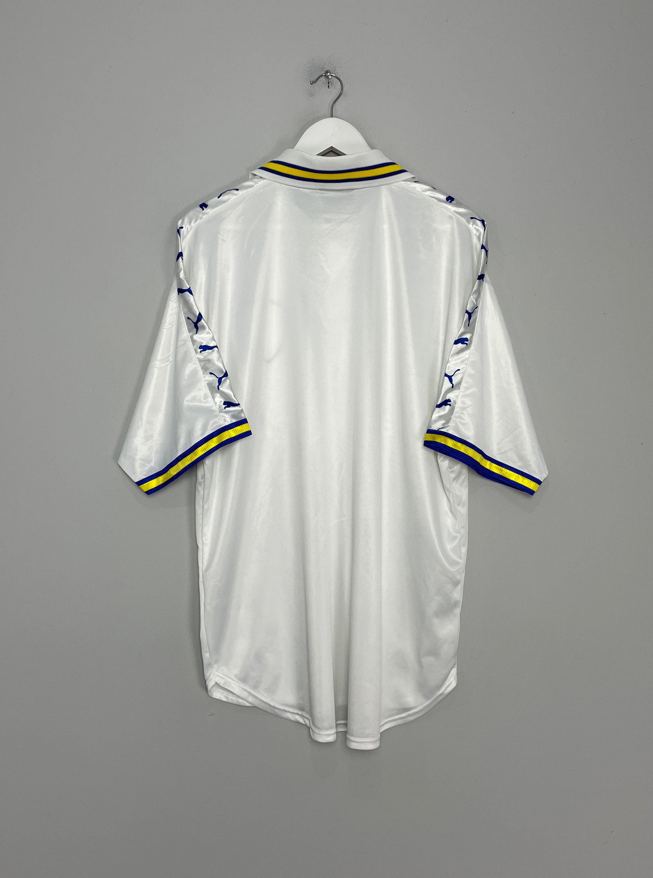 Shop 1998/00 LEEDS UNITED HOME SHIRT (L) PUMA, classic football shirts, vintage football shirts & retro soccer jerseys at Cult Kits