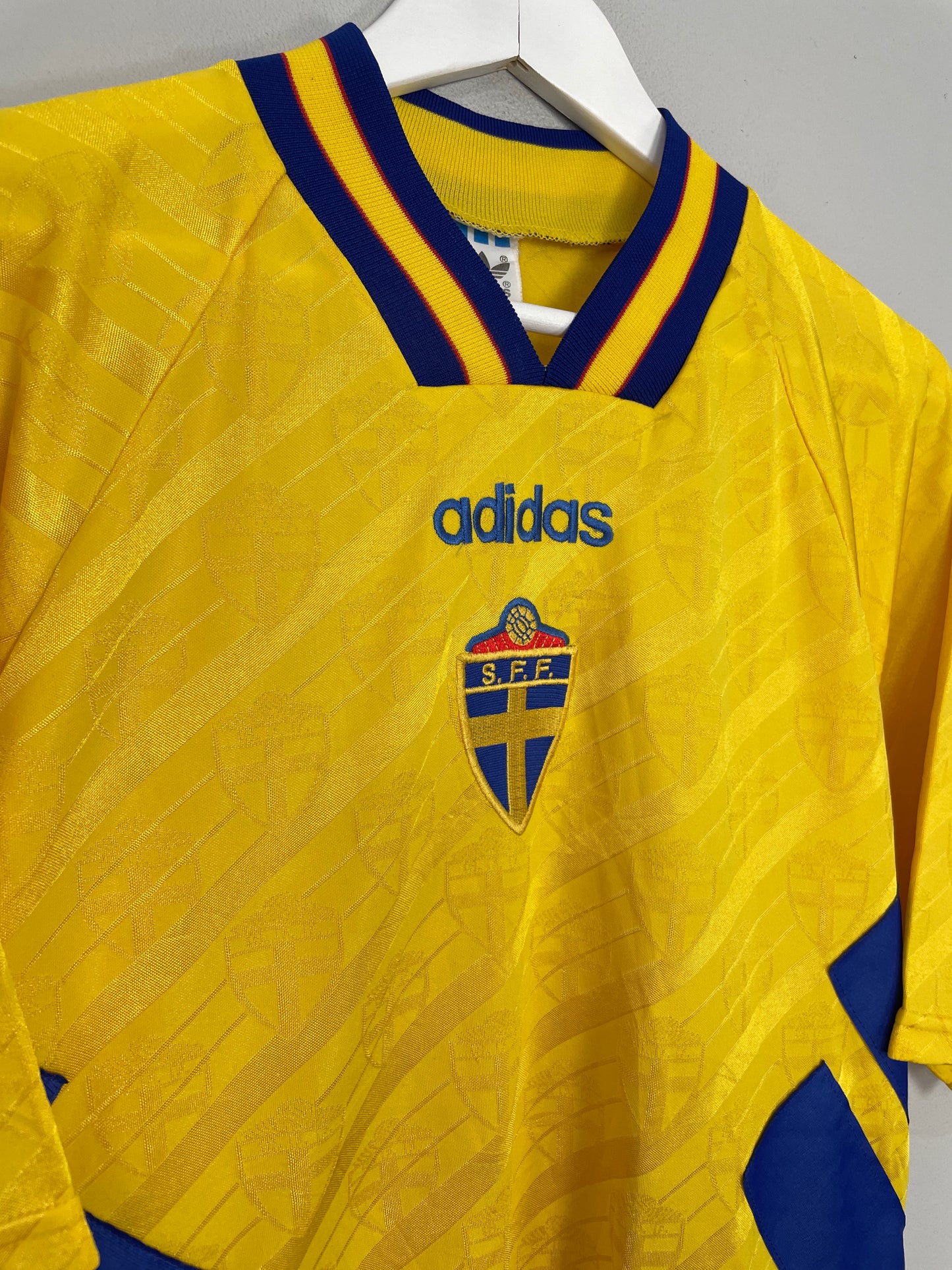 1994/95 SWEDEN HOME SHIRT (L) ADIDAS