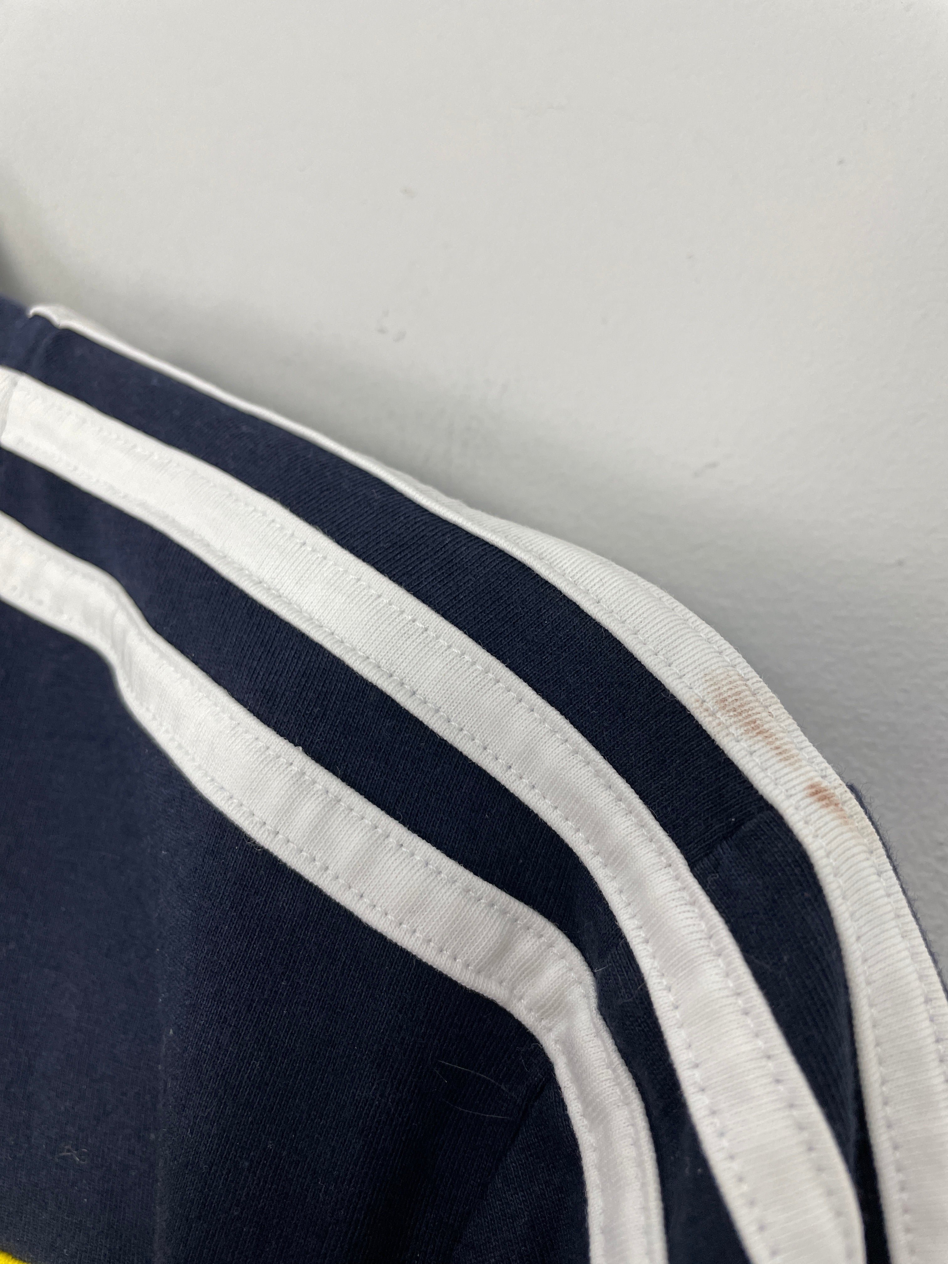 Shop 2016/17 NORTHERN IRELAND T-SHIRT (M) ADIDAS, classic football shirts, vintage football shirts & retro soccer jerseys at Cult Kits