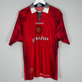 Shop 1996/98 MANCHESTER UNITED CANTONA #7 HOME SHIRT (XL) UMBRO, classic football shirts, vintage football shirts & retro soccer jerseys at Cult Kits