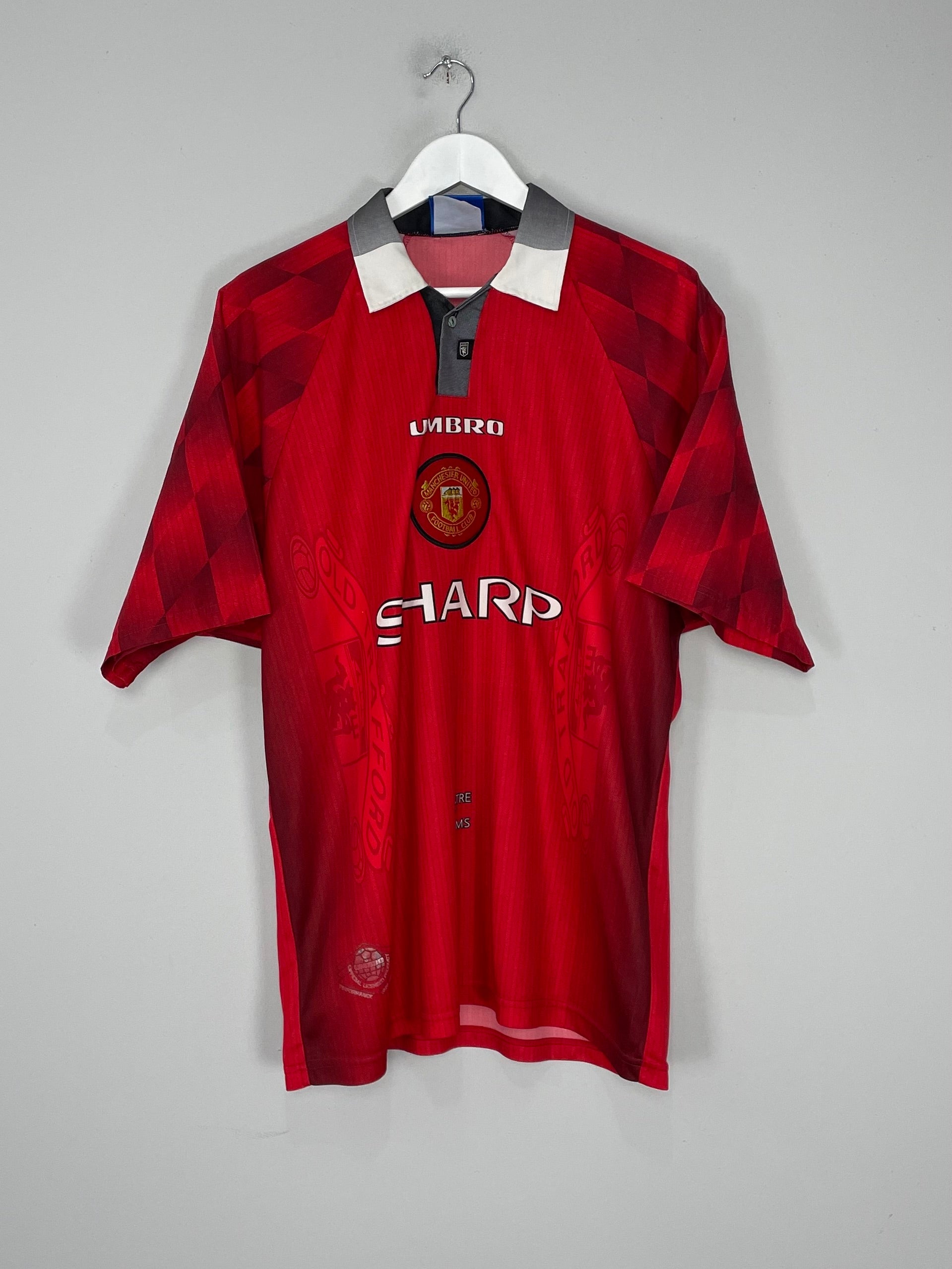 Shop 1996/98 MANCHESTER UNITED CANTONA #7 HOME SHIRT (XL) UMBRO, classic football shirts, vintage football shirts & retro soccer jerseys at Cult Kits