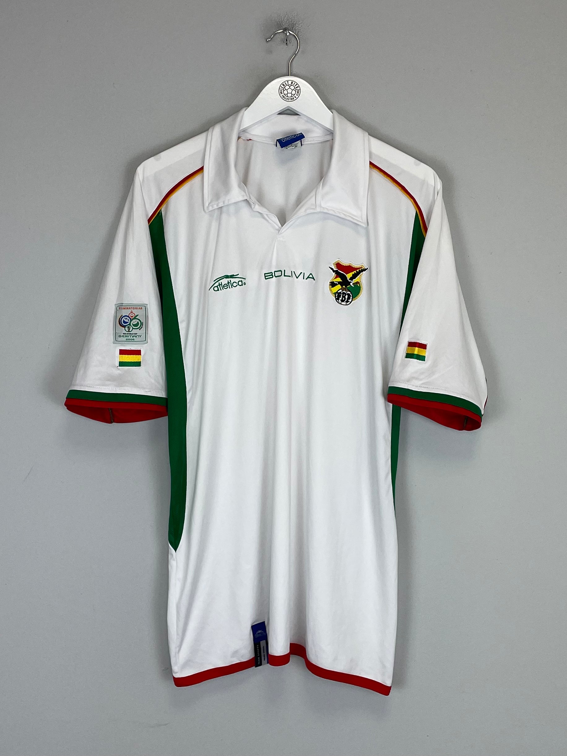 Shop 2004 BOLIVIA AWAY SHIRT (XL) ATLETICA, classic football shirts, vintage football shirts & retro soccer jerseys at Cult Kits