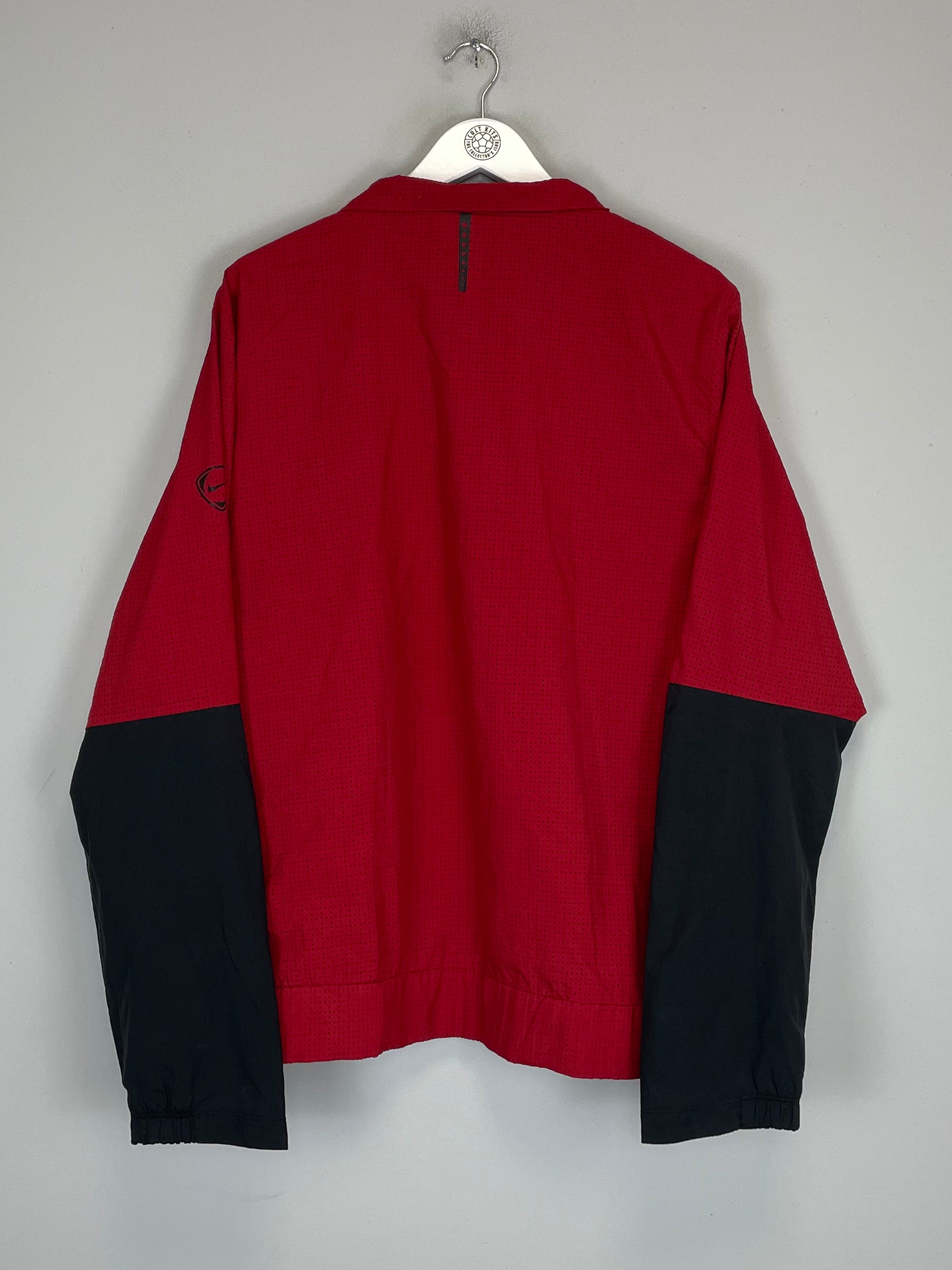 Shop 2009/10 MANCHESTER UNITED TRACK JACKET (XL) NIKE, classic football shirts, vintage football shirts & retro soccer jerseys at Cult Kits