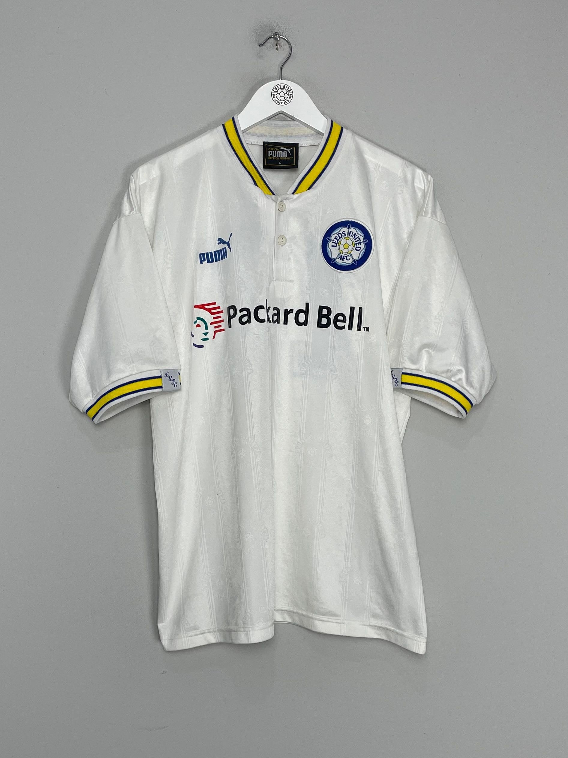 Shop 1996/98 LEEDS UNITED #22 HOME SHIRT (L) PUMA, classic football shirts, vintage football shirts & retro soccer jerseys at Cult Kits