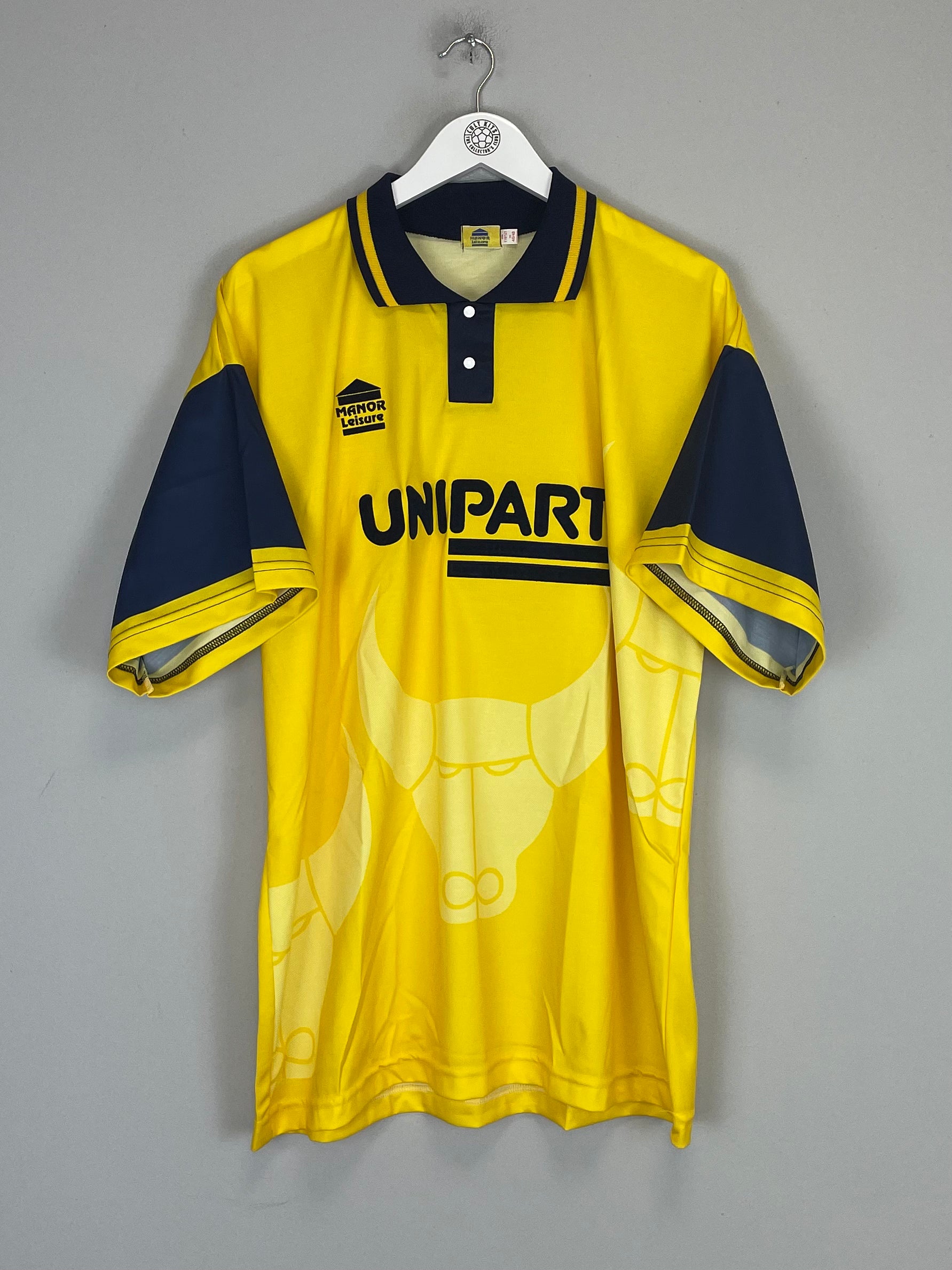 Shop 1994/96 OXFORD UNITED *MINT* HOME SHIRT (XL) MANOR LEISURE, classic football shirts, vintage football shirts & retro soccer jerseys at Cult Kits