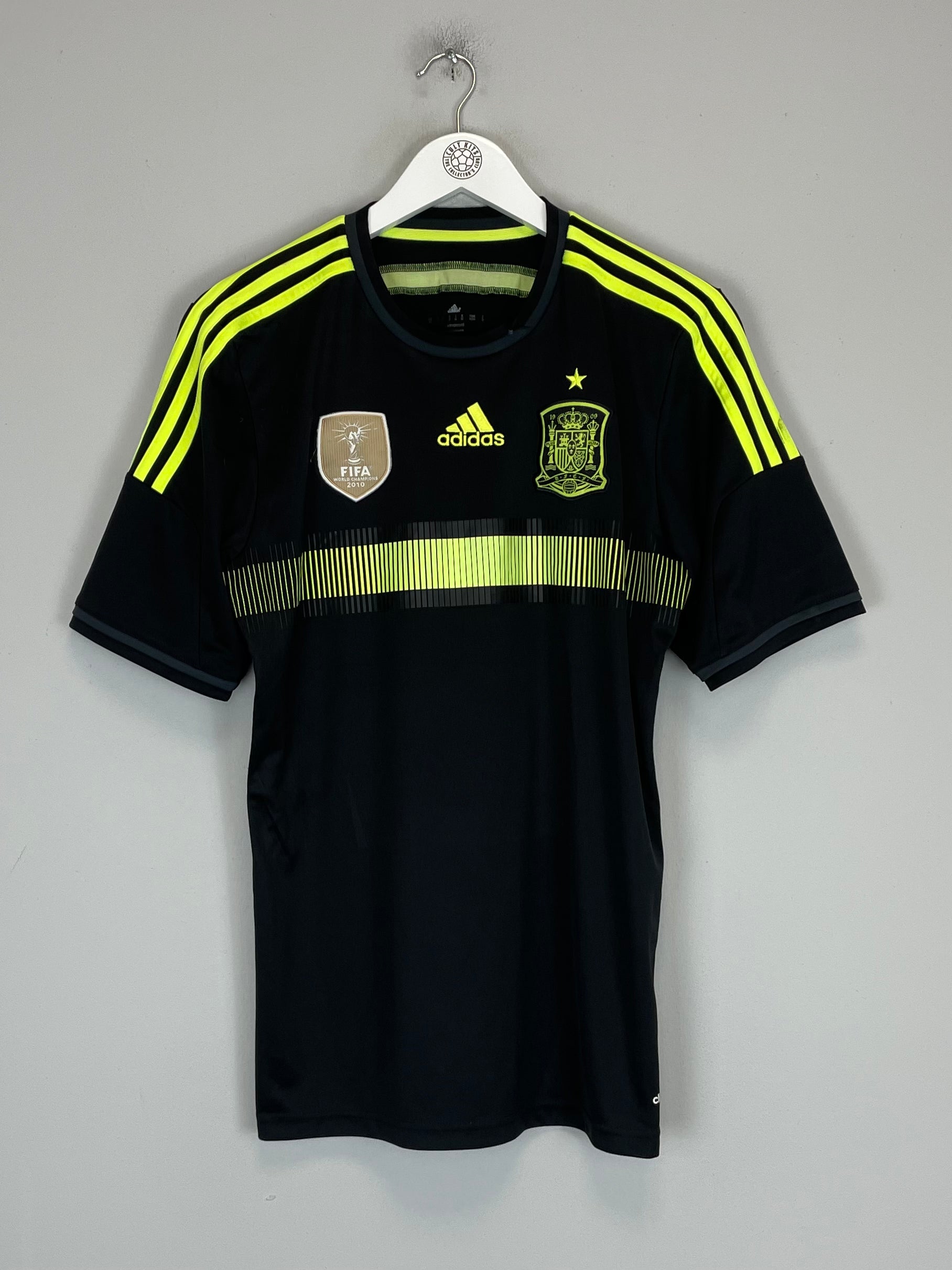 Shop 2013/15 SPAIN AWAY SHIRT (M) ADIDAS, classic football shirts, vintage football shirts & retro soccer jerseys at Cult Kits