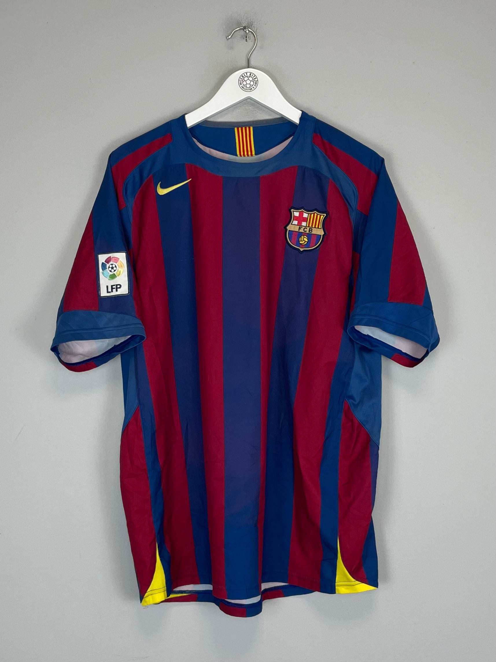 Shop 2005/06 BARCELONA RONALDINHO #10 HOME SHIRT (L) NIKE, classic football shirts, vintage football shirts & retro soccer jerseys at Cult Kits