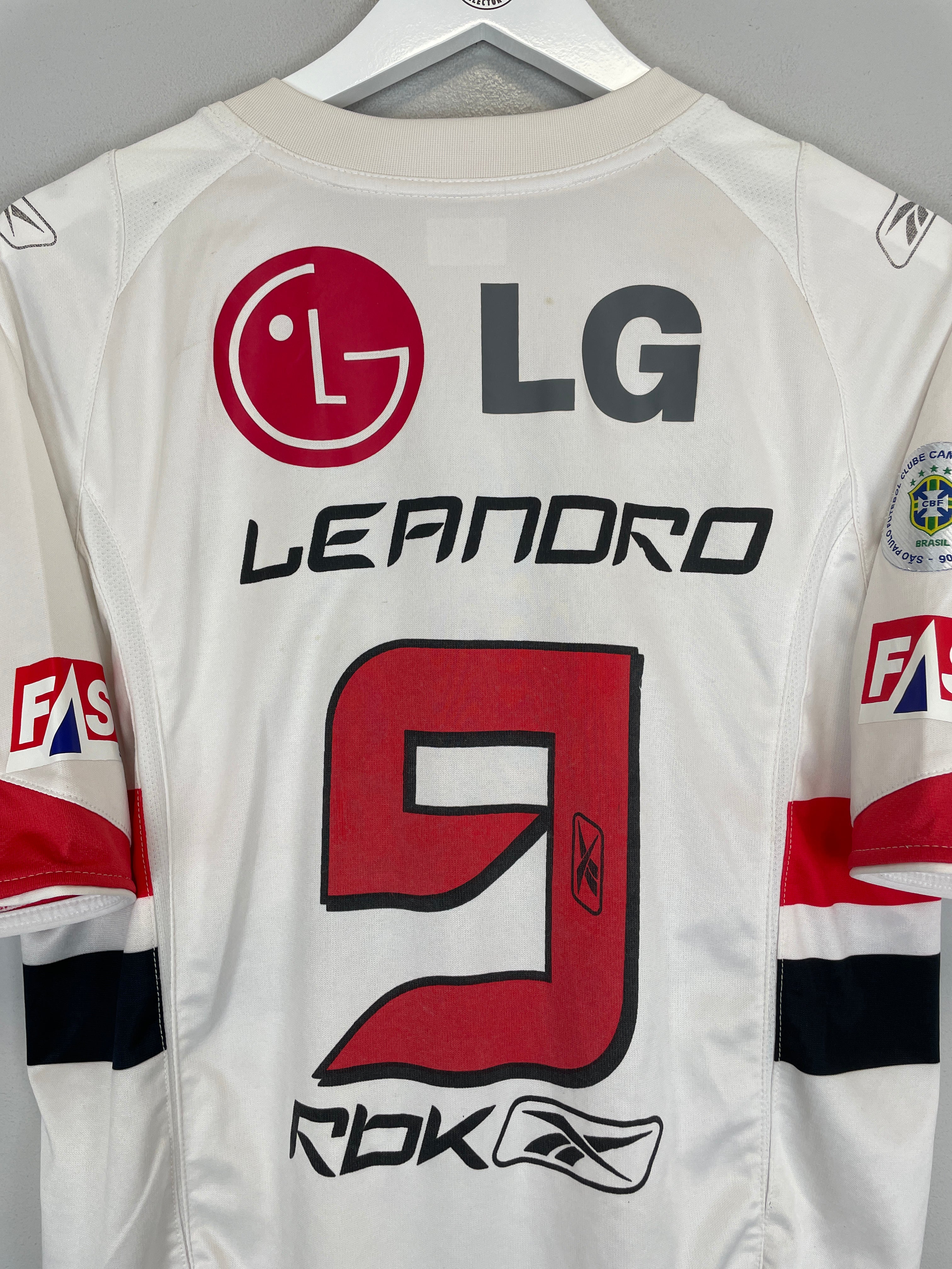 Shop 2007/08 SANTOS LEANDRO #9 HOME SHIRT (L) REEBOK, classic football shirts, vintage football shirts & retro soccer jerseys at Cult Kits