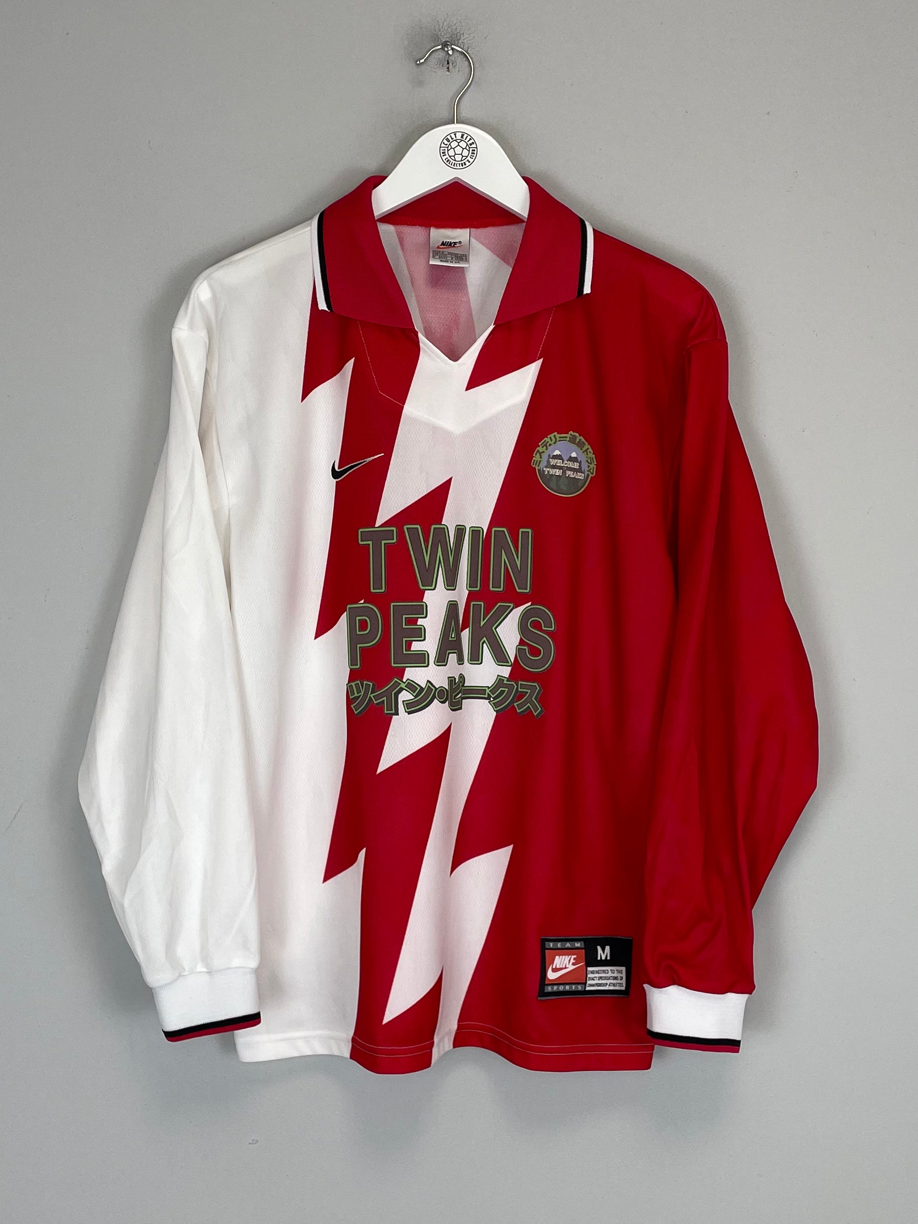 Shop 1995/97 TWIN PEAKS X JAPANESE MOVIE MASHUP SHIRT (M) NIKE, classic football shirts, vintage football shirts & retro soccer jerseys at Cult Kits