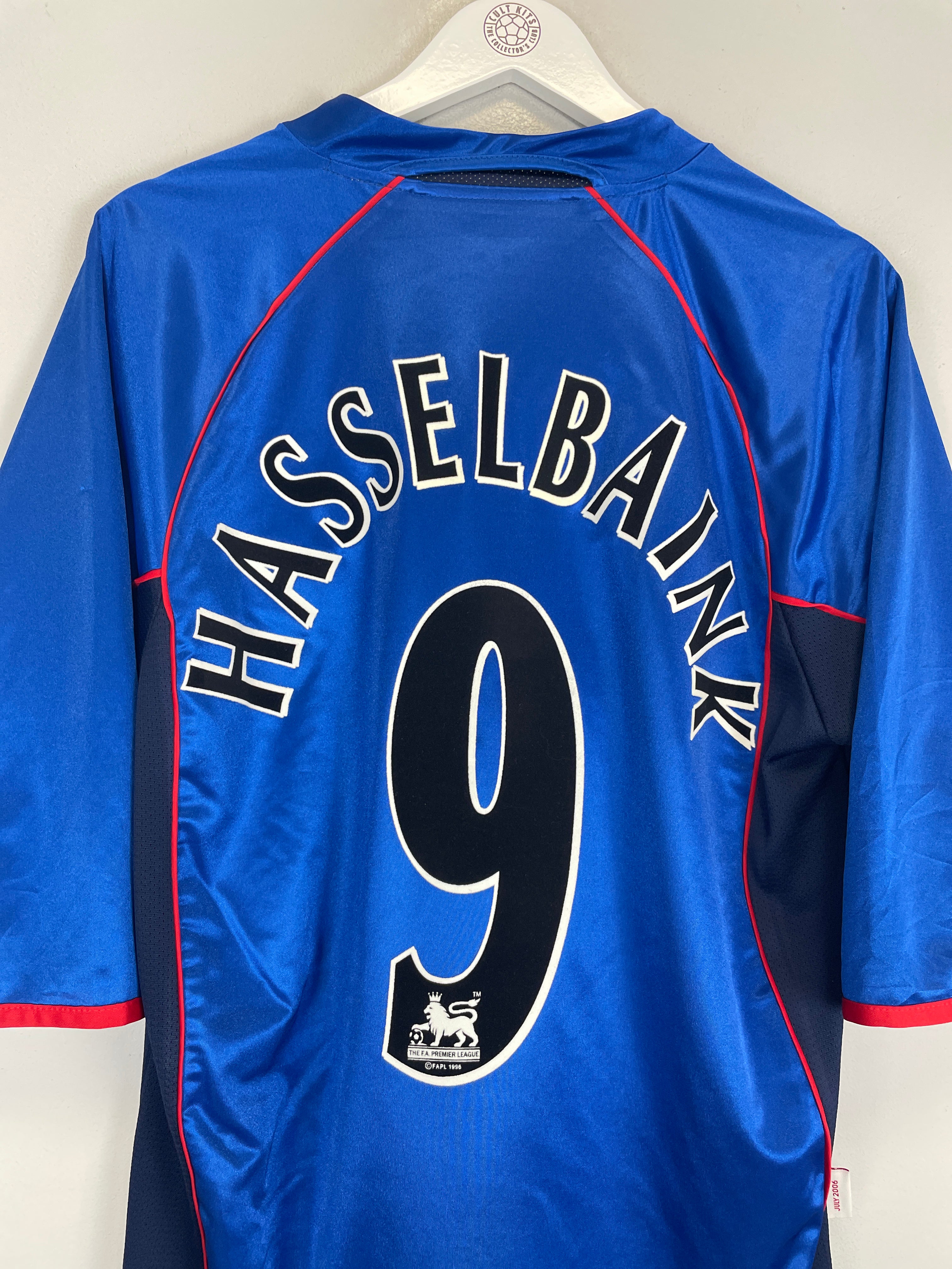Shop 2005/06 MIDDLESBROUGH HASSELBAINK #9 AWAY SHIRT (XXL) ERREA, classic football shirts, vintage football shirts & retro soccer jerseys at Cult Kits