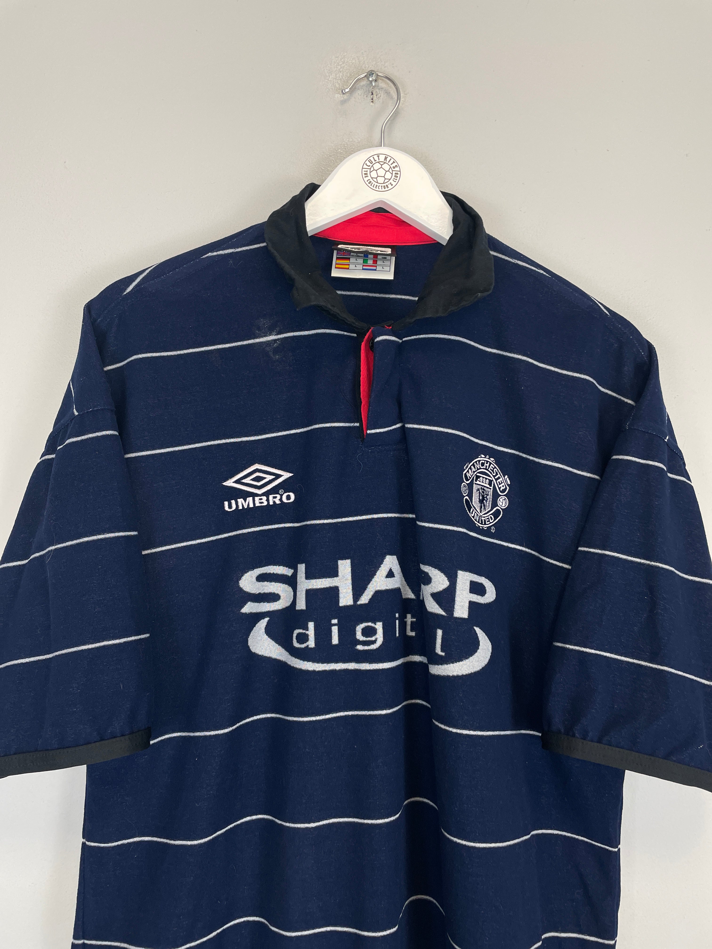 Shop 1999/00 MANCHESTER UNITED STAM #6 AWAY SHIRT (L) UMBRO, classic football shirts, vintage football shirts & retro soccer jerseys at Cult Kits