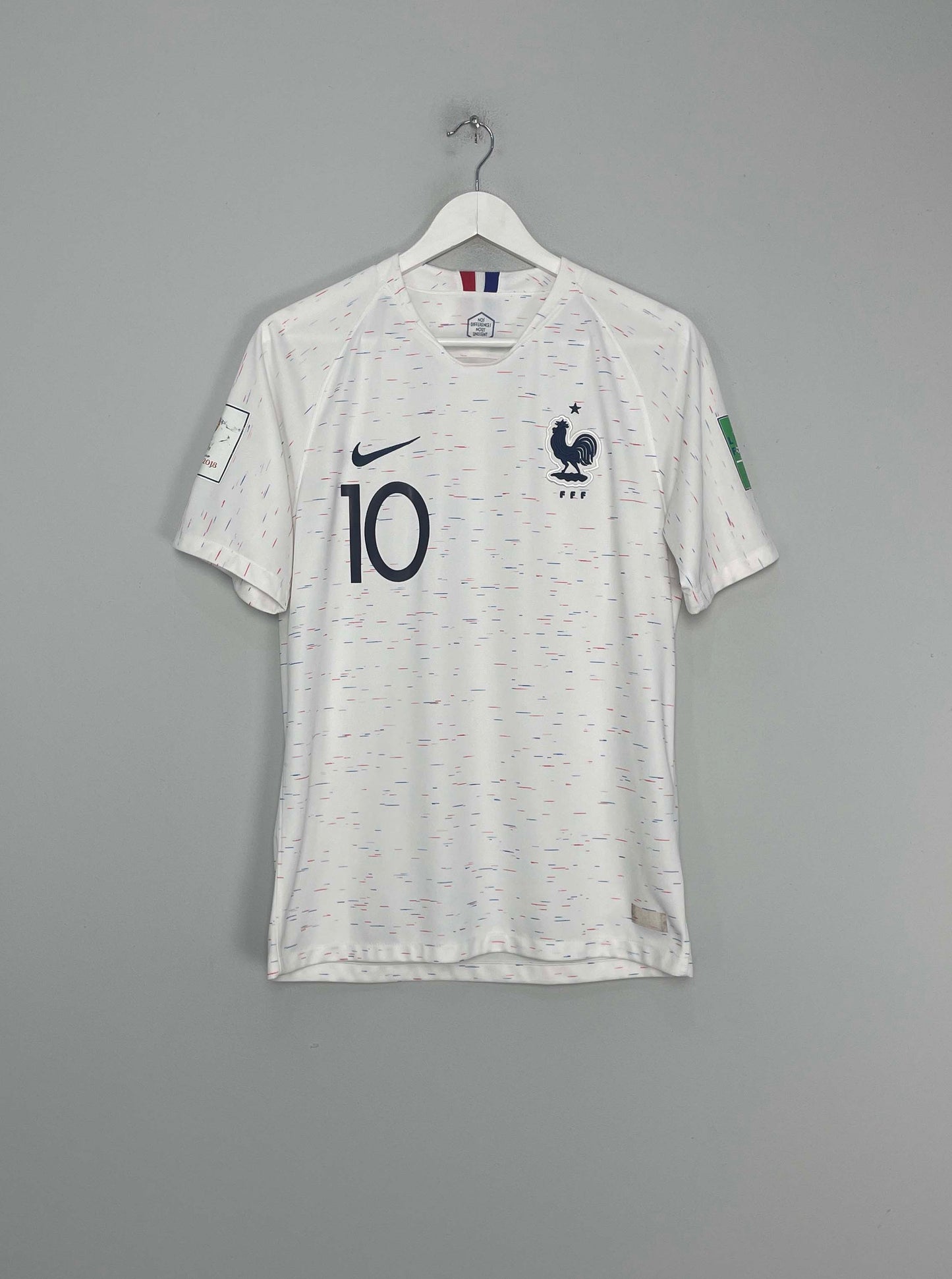 2018 FRANCE MBAPPE #10 AWAY SHIRT (M) NIKE