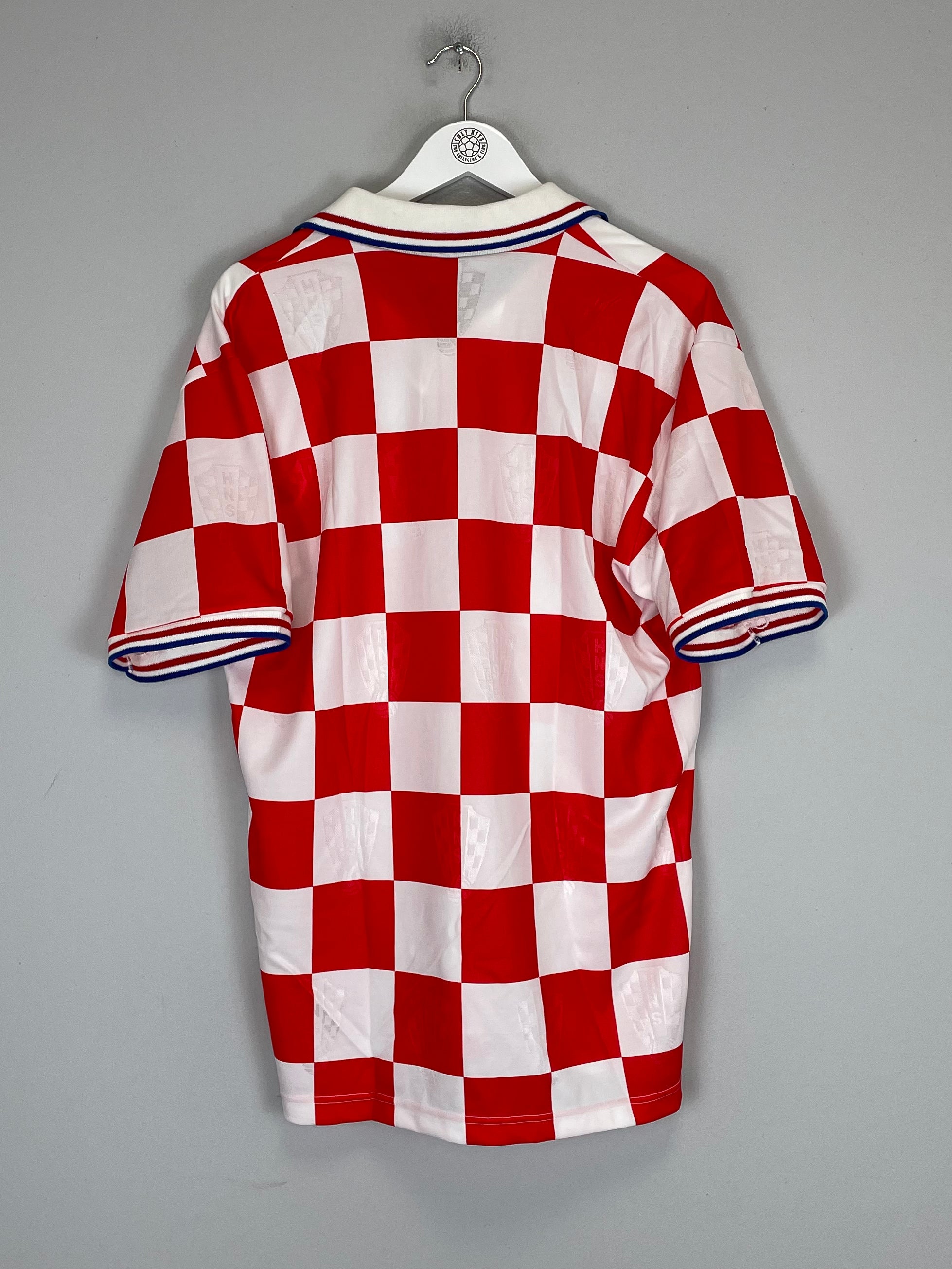 Shop 1996/98 CROATIA *BNWT* HOME SHIRT (L) LOTTO, classic football shirts, vintage football shirts & retro soccer jerseys at Cult Kits