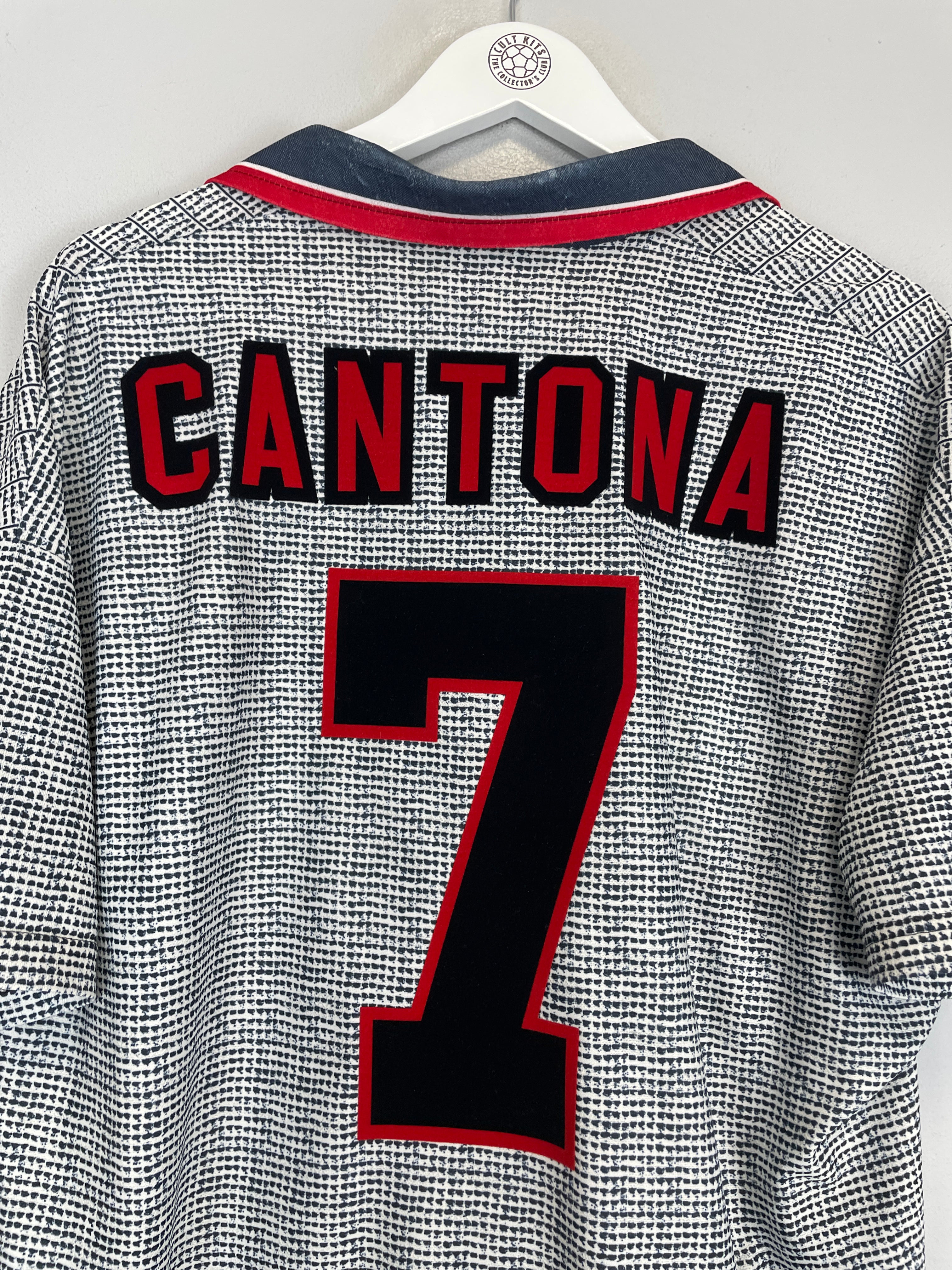 Shop 1995/96 MANCHESTER UNITED CANTONA #7 AWAY SHIRT (XL) UMBRO, classic football shirts, vintage football shirts & retro soccer jerseys at Cult Kits