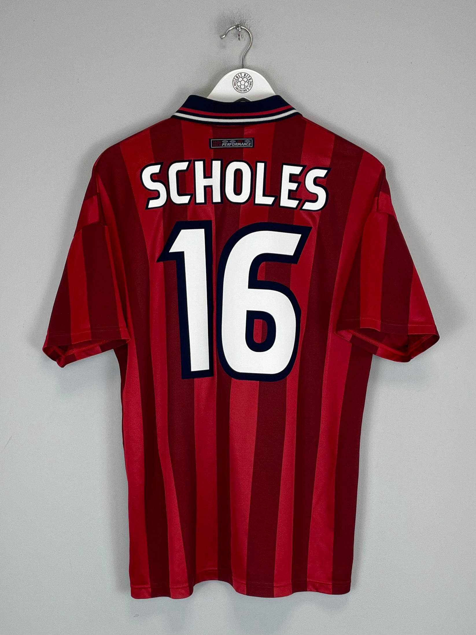 Shop 1997/99 ENGLAND SCHOLES #16 AWAY SHIRT (L) UMBRO, classic football shirts, vintage football shirts & retro soccer jerseys at Cult Kits