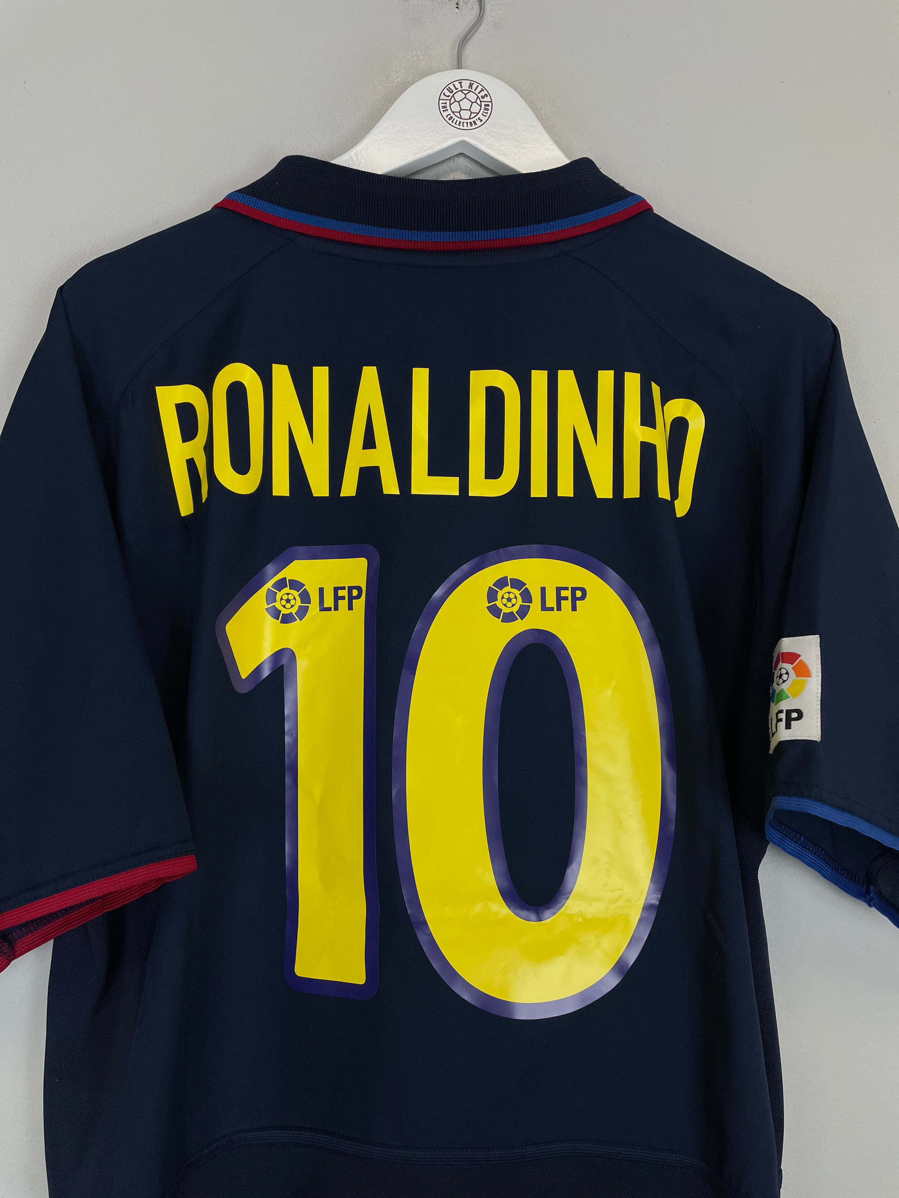Shop 2002/03 BARCELONA RONALDINHO #10 AWAY SHIRT (L) NIKE, classic football shirts, vintage football shirts & retro soccer jerseys at Cult Kits