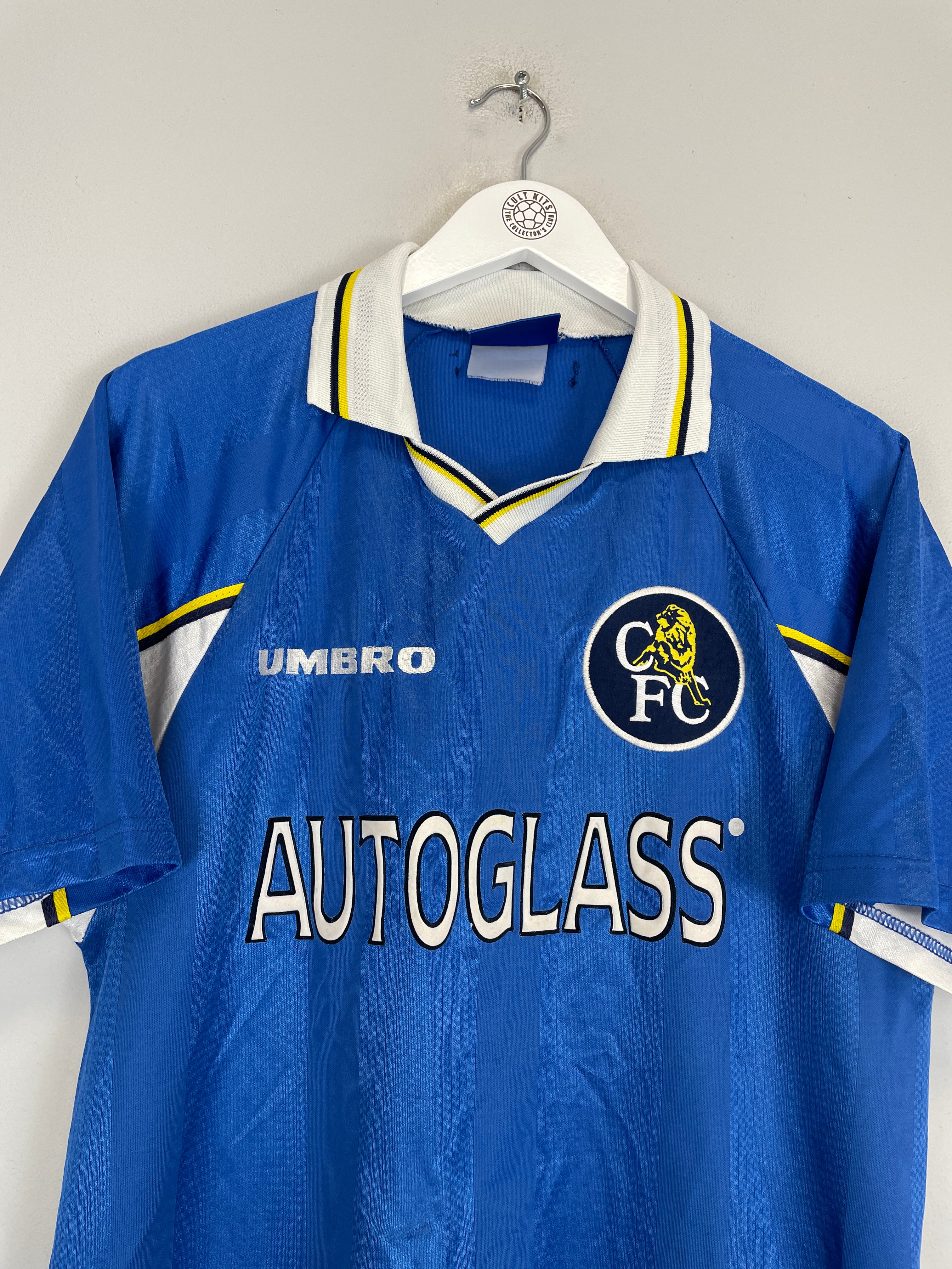 Shop 1997/99 CHELSEA HOME SHIRT (M) UMBRO, classic football shirts, vintage football shirts & retro soccer jerseys at Cult Kits